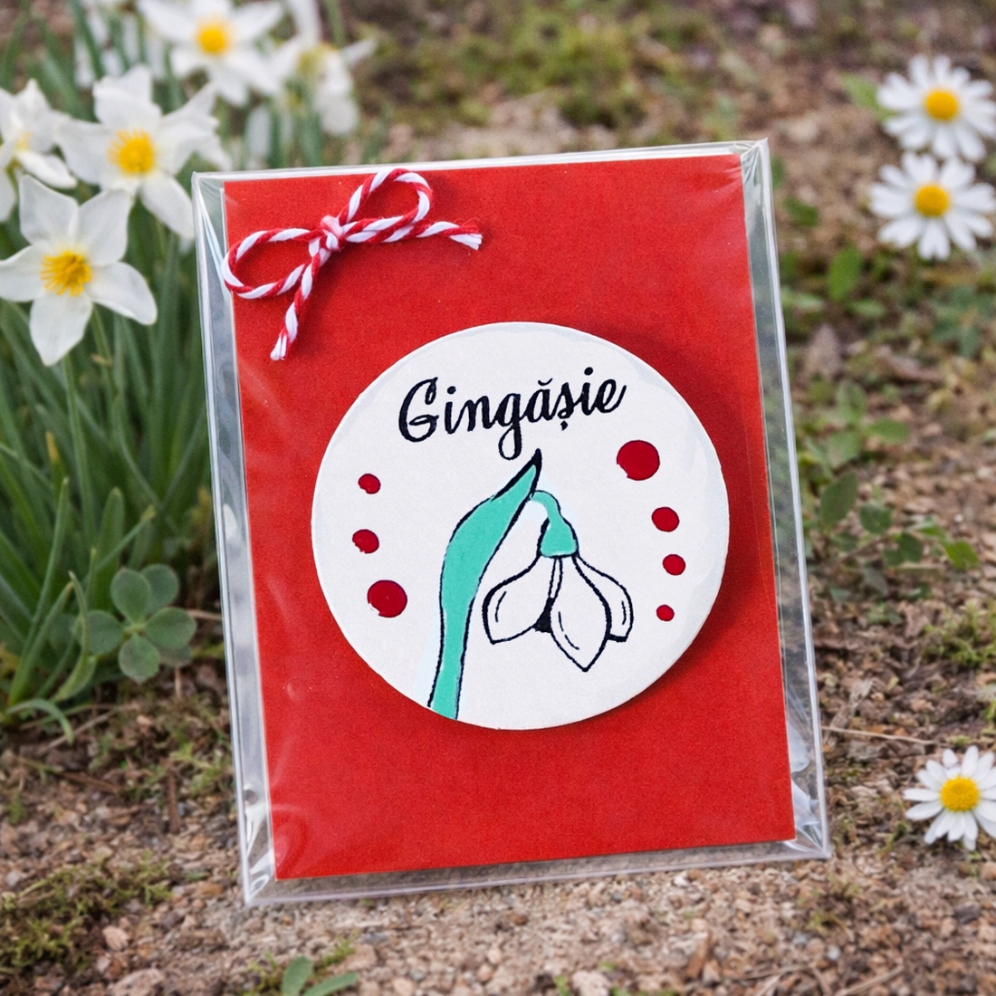 Martisor brosa Ghiocel pictat manual cu text handmade - bijuterii - mărțișor - Artynos.ro