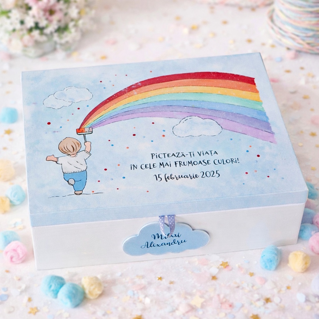 Cufar pentru amintiri pictat manual personalizat cu nume baietel curcubeu - jucării și echipamente pentru copii - daruri de botez - Artynos.ro