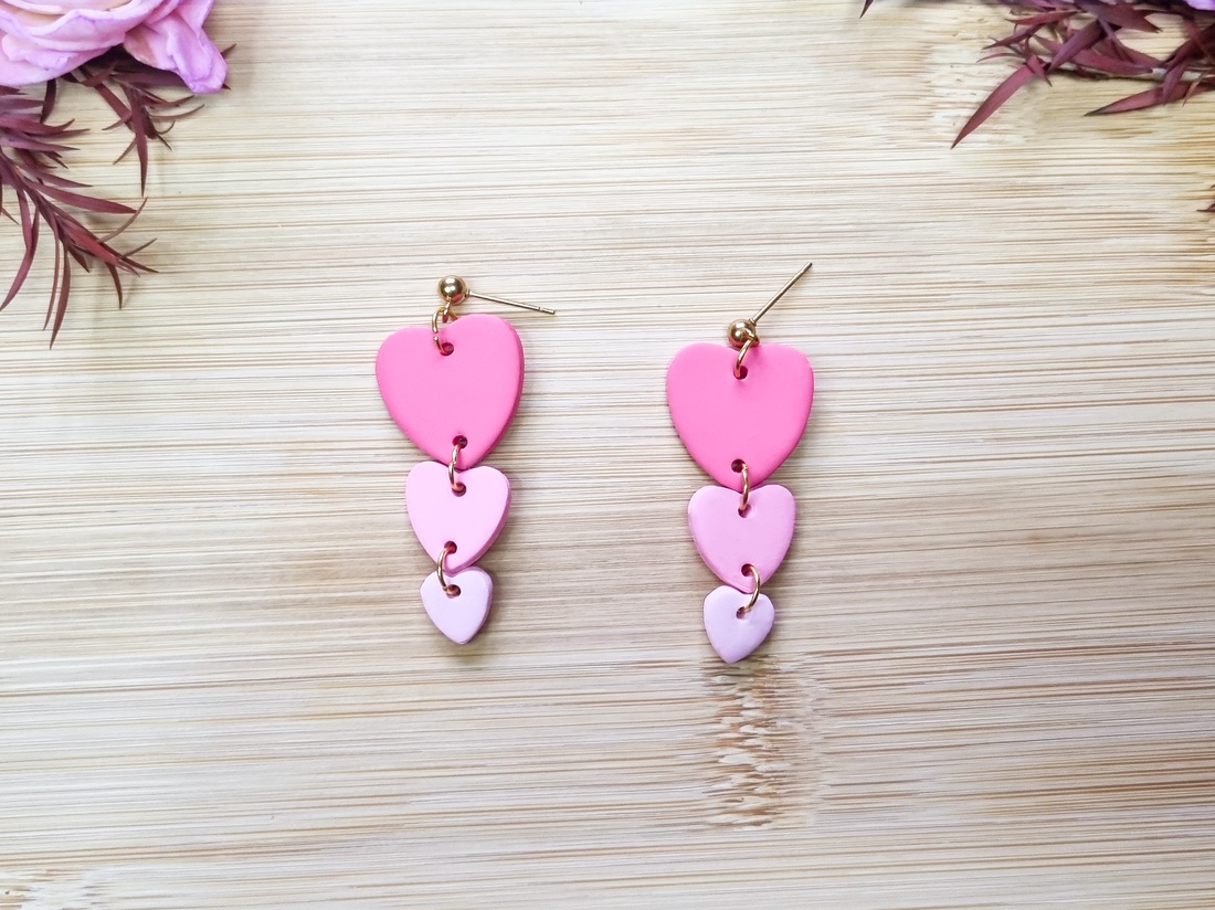 Cercei Inimi Roz în Degrade � Bijuterii handmade din lut polimeric - bijuterii - cercei - cercei lungi - Artynos.ro