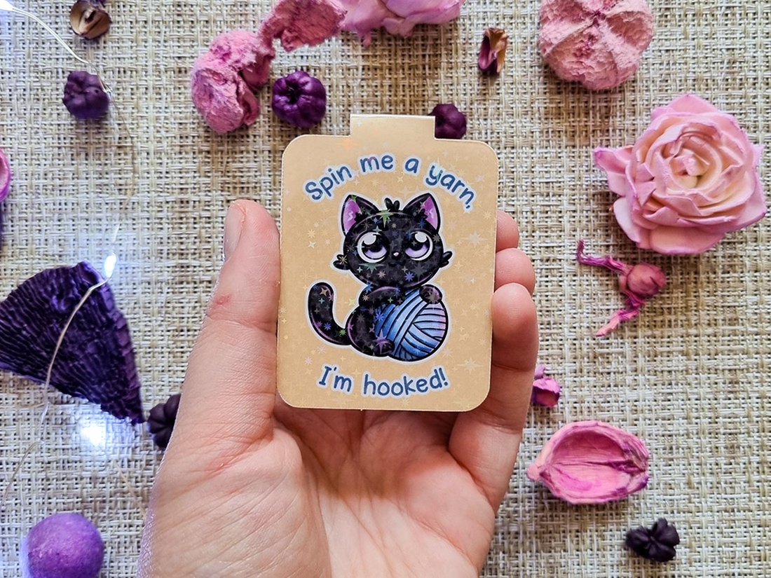 Semn de Carte Magnetic cu Pisică � Finisaj Holografic cu Sclipici - cărți și creații cu tematică muzicală, cadouri - semn de carte - Artynos.ro