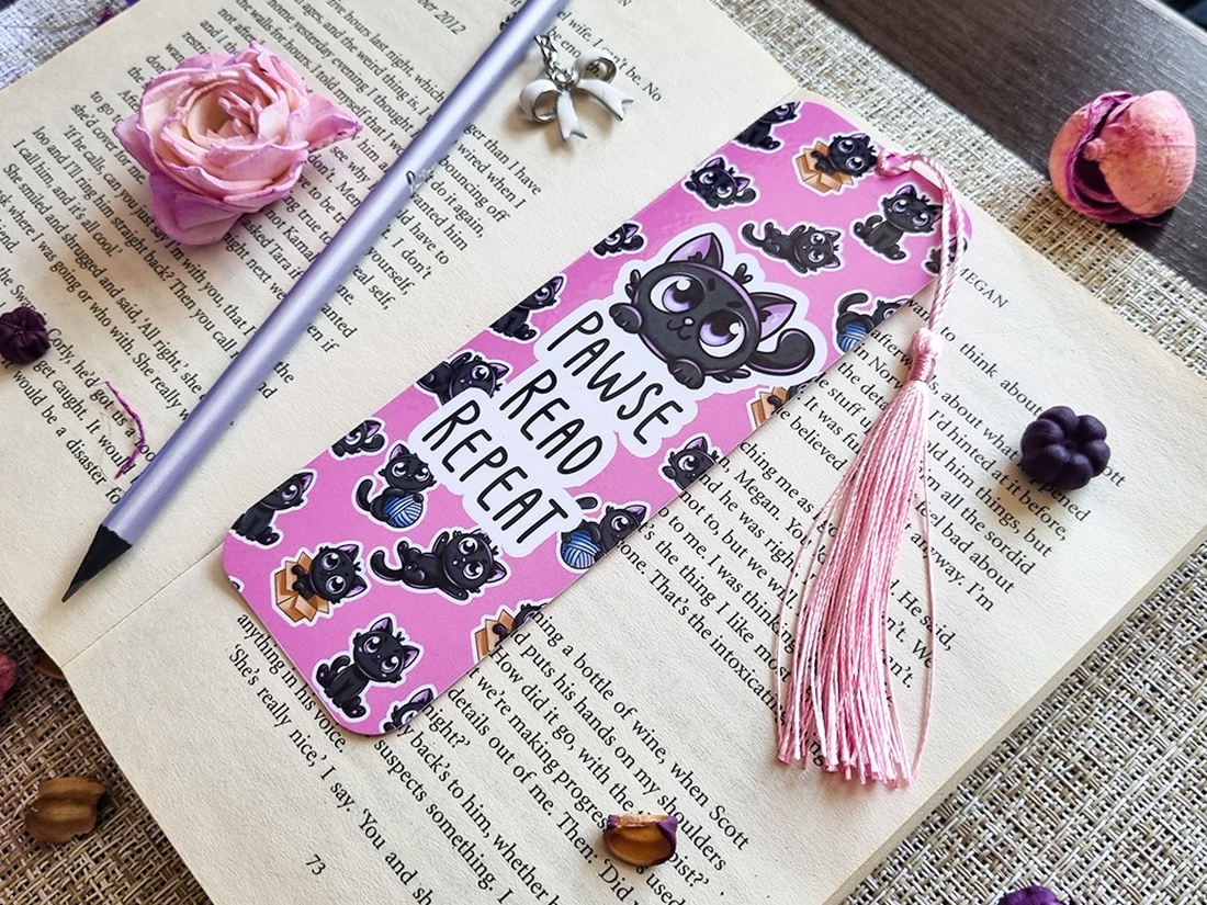 Semn de Carte Pawse Read Repeat cu Pisici � Bookmark Handmade pentru Iubitori de Carti si Pisici - cărți și creații cu tematică muzicală, cadouri - semn de carte - Artynos.ro