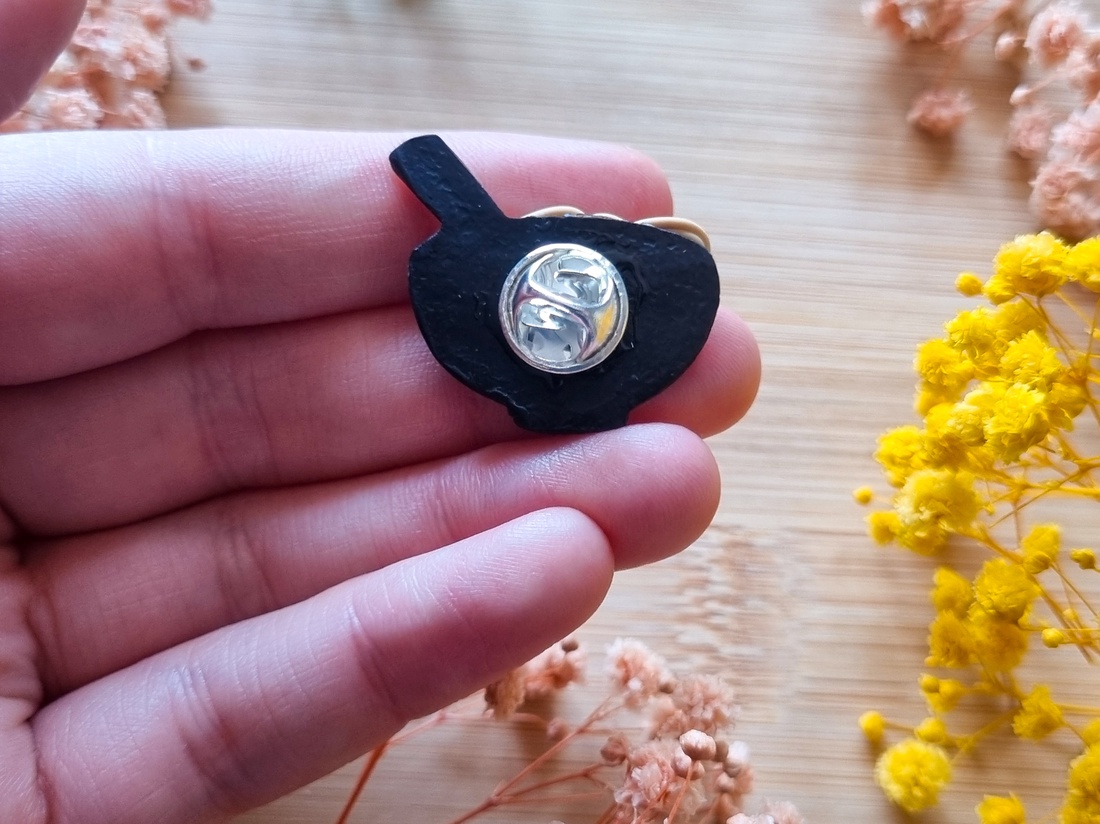 Brosa pin Ramen, handmade din lut polimeric, accesoriu amuzant tematica food - bijuterii - broșe - Artynos.ro