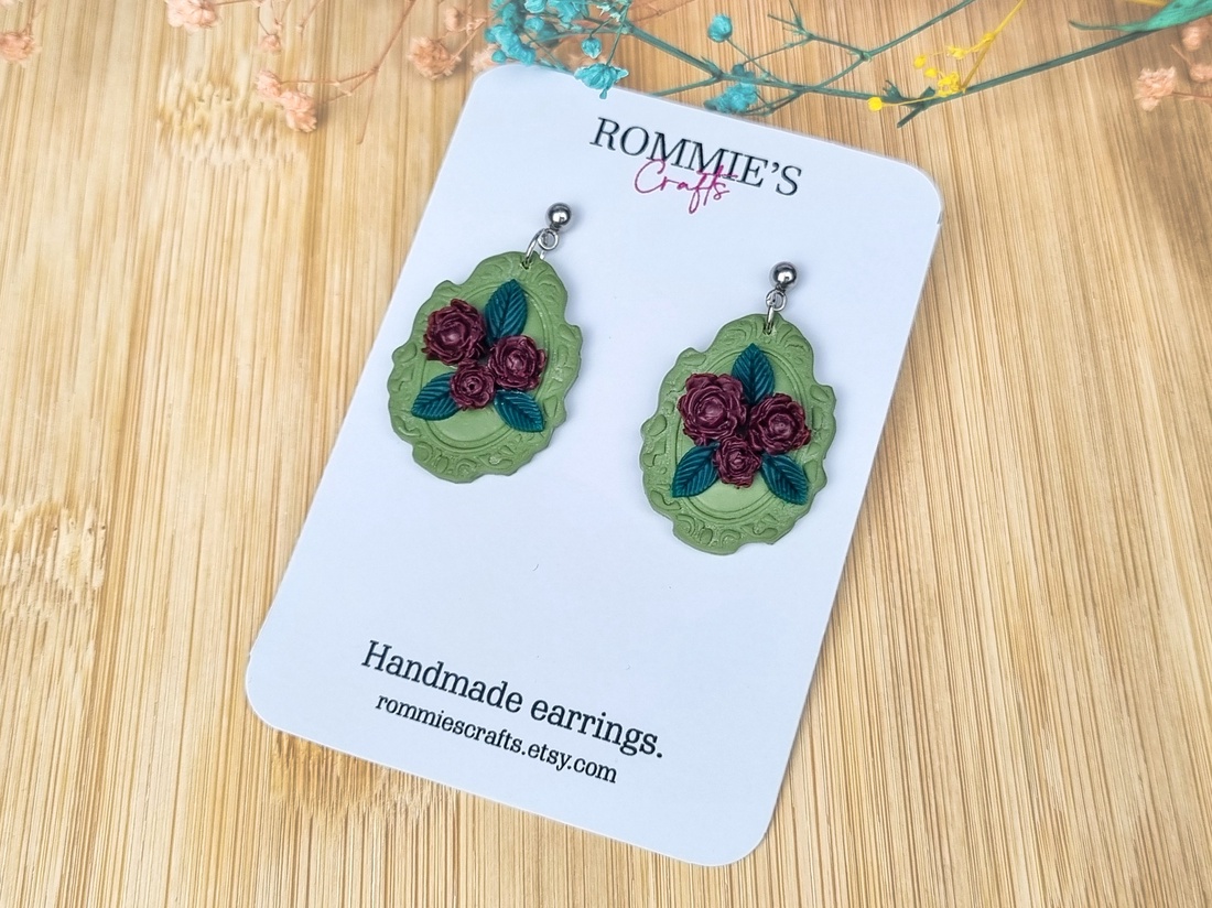 Cercei vintage cu trandafiri, handmade din lut polimeric - bijuterii - cercei - cercei lungi - Artynos.ro