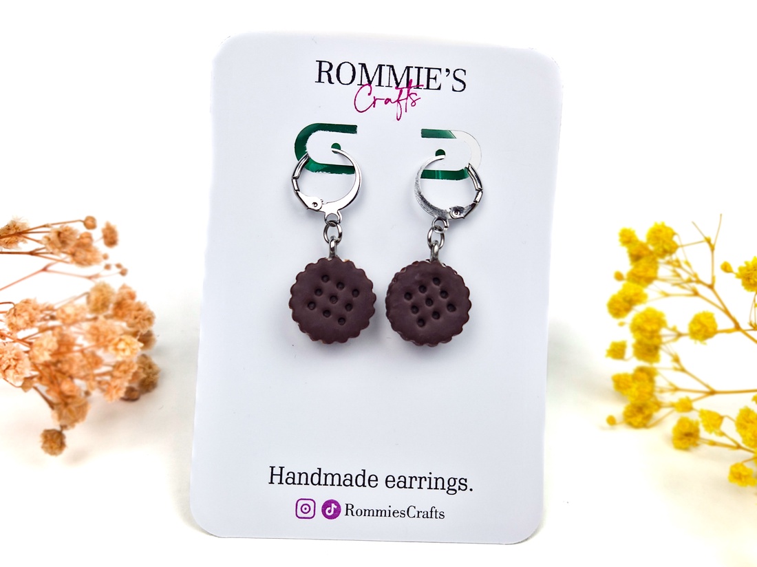 Cercei biscuiti cu ciocolata, handmade din lut polimeric - bijuterii - cercei - cercei lungi - Artynos.ro