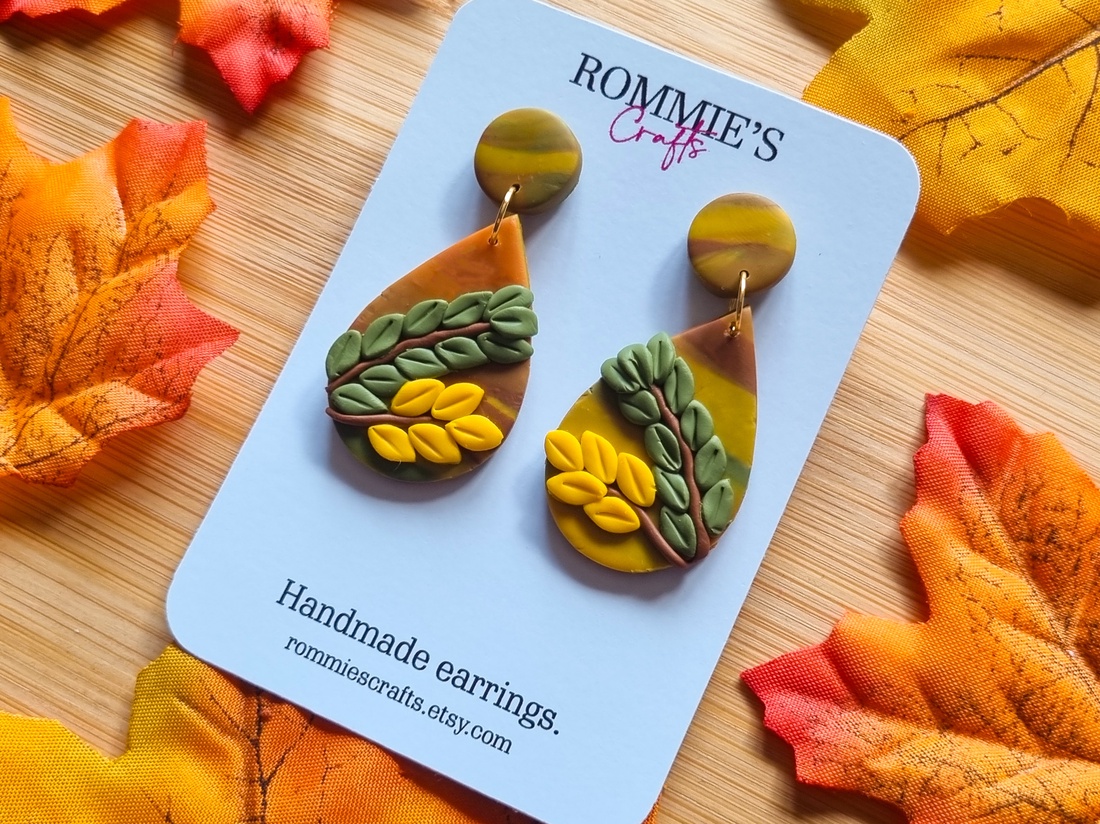 Cercei botanici de toamna, handmade din lut polimeric - bijuterii - cercei - cercei lungi - Artynos.ro