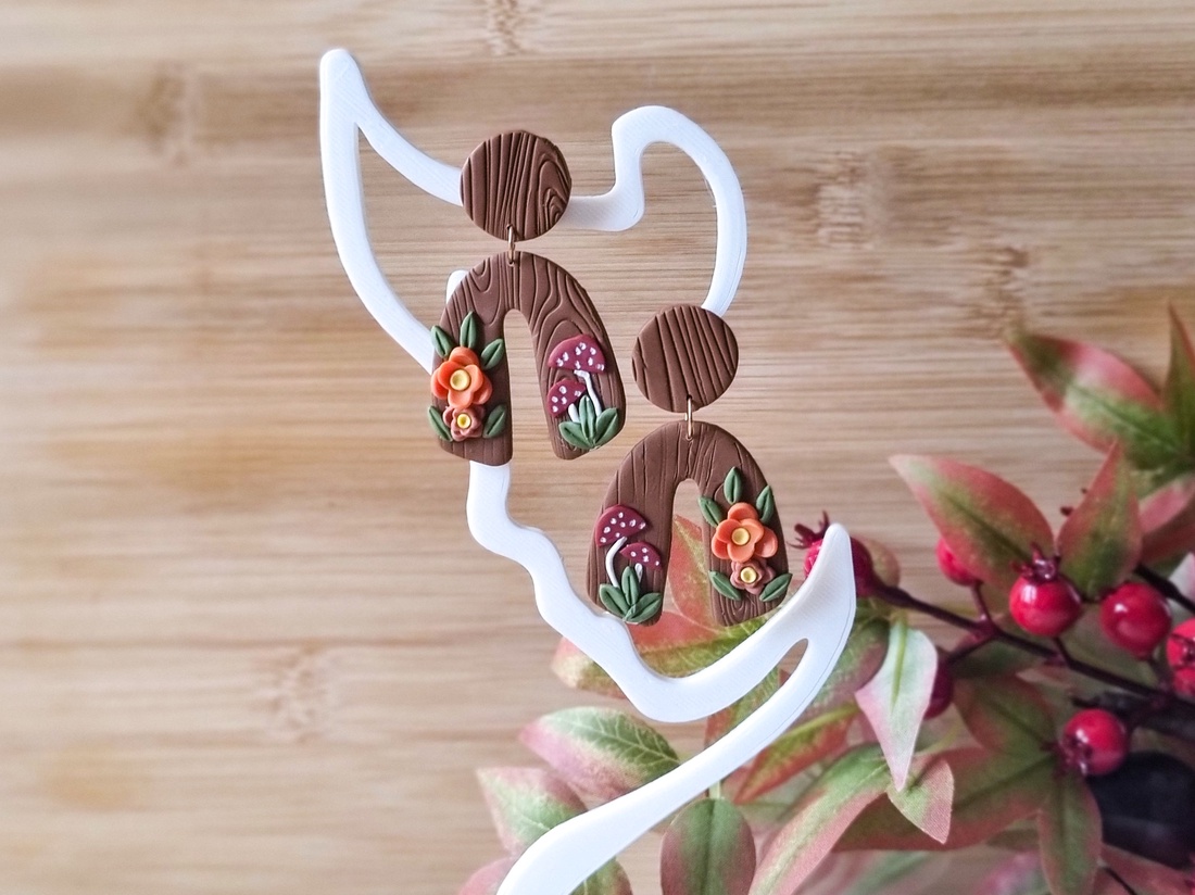 Cercei toamna cu ciupercute si flori, handmade din lut polimeric - bijuterii - cercei - cercei lungi - Artynos.ro