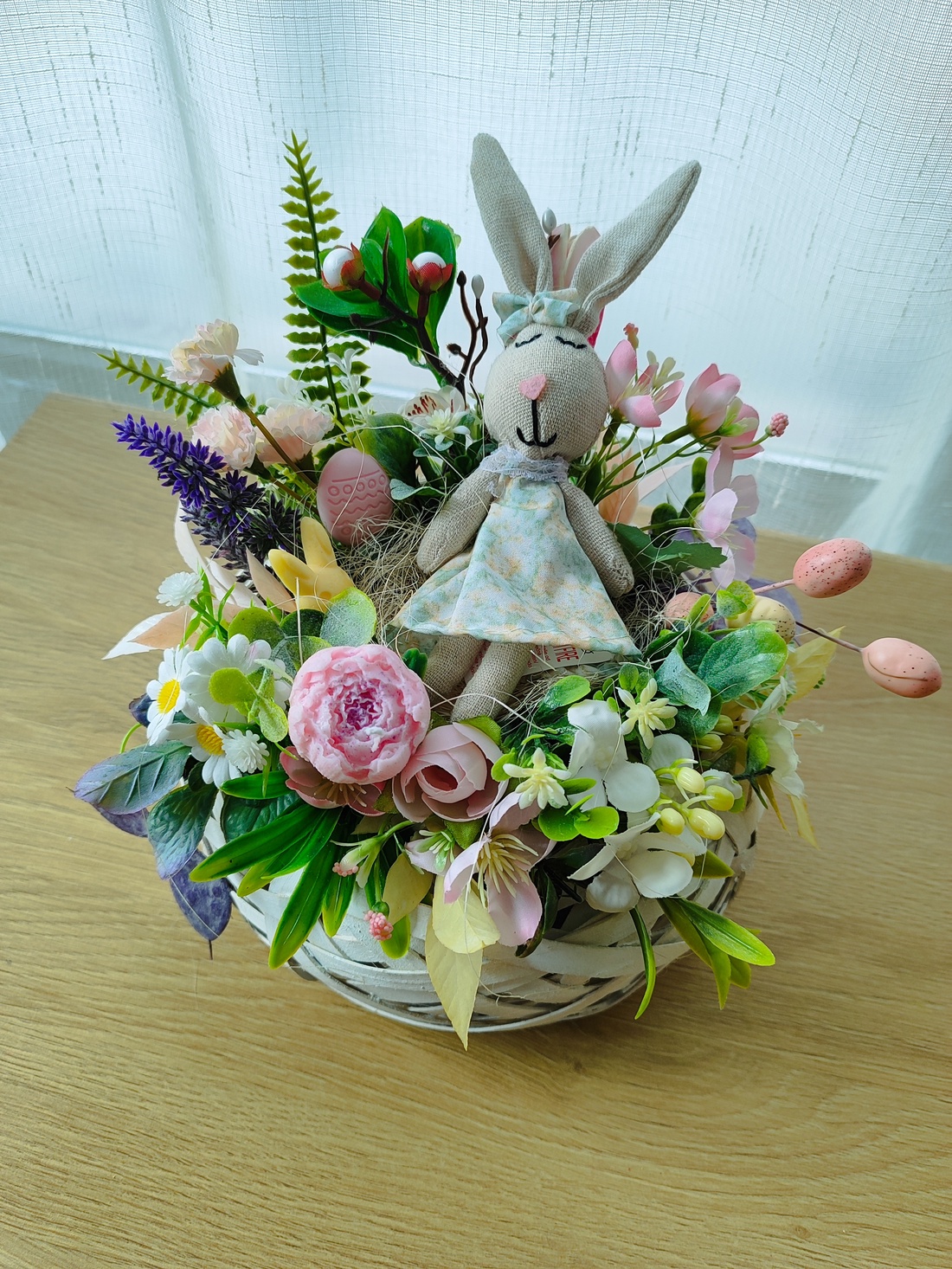 Aranjament / Decorațiune pentru Paște cu Iepuraș - decor de sărbători - decorațiuni de paște - decor masă de paște - Artynos.ro