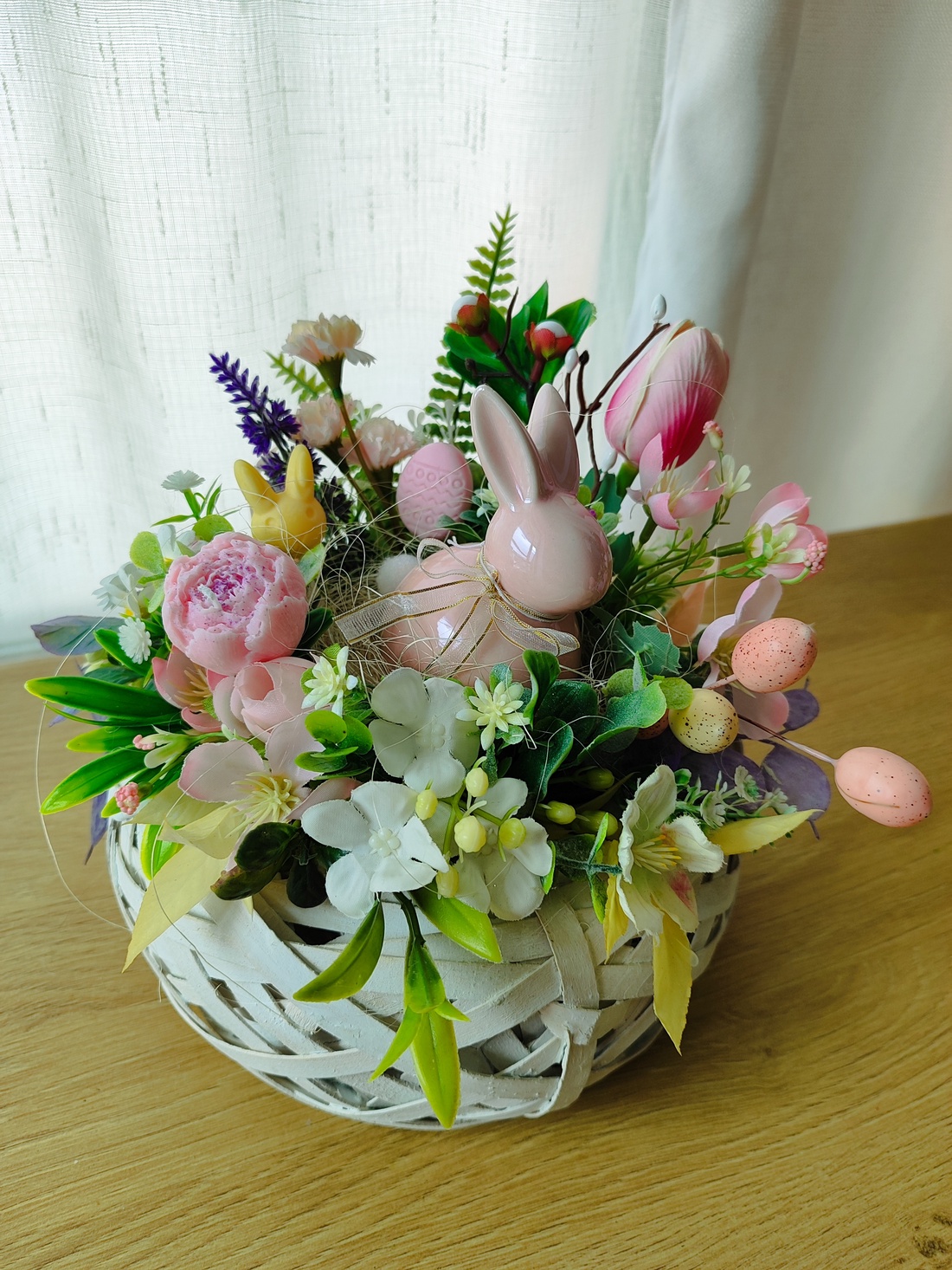 Aranjament / Decorațiune pentru Paște cu Iepuraș - decor de sărbători - decorațiuni de paște - decor masă de paște - Artynos.ro