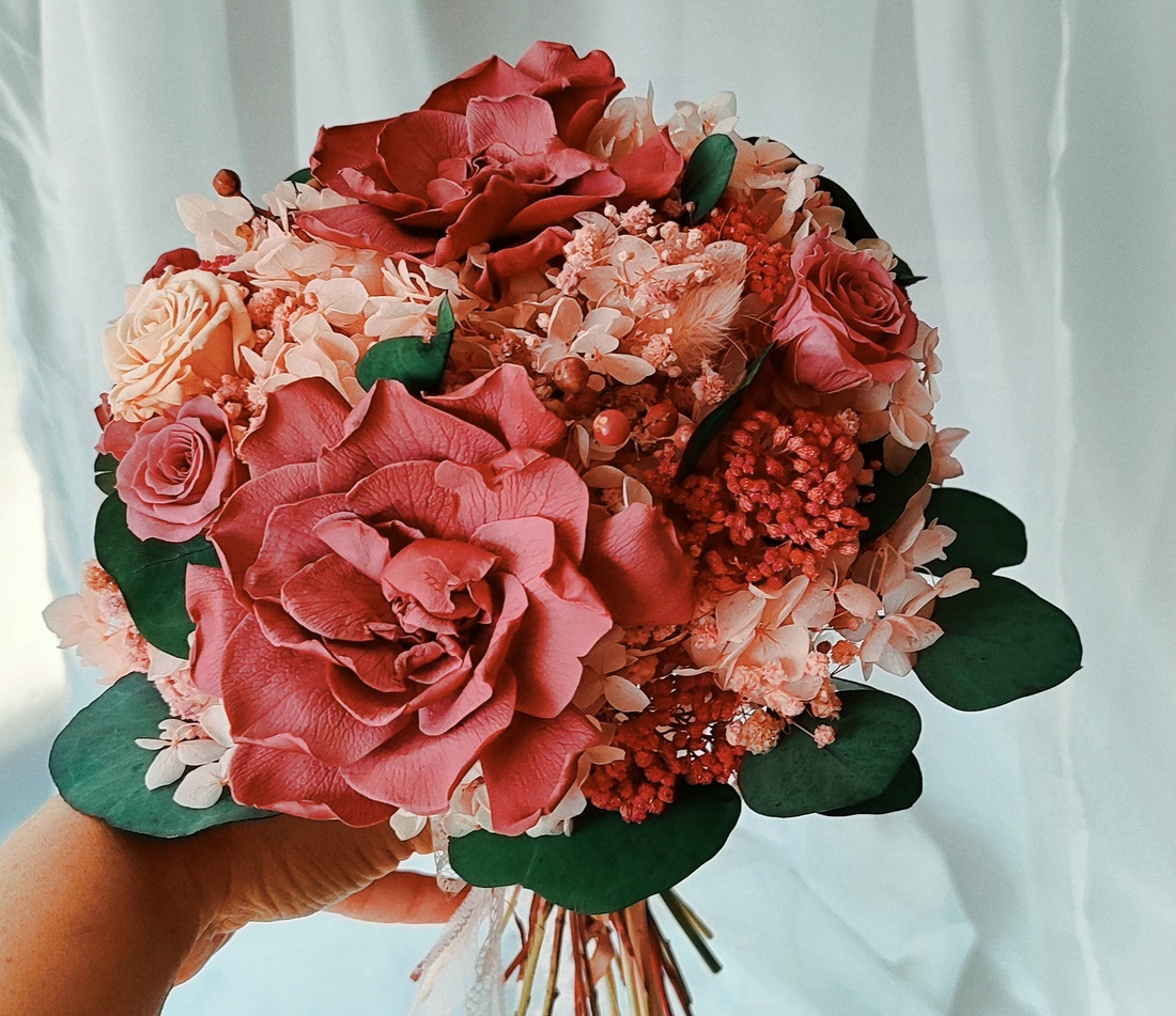 Buchet de mireasa / nasa cu trandafiri și flori criogenate.  - accesorii nuntă - amintiri și cadouri de nuntă - cadou nuntă - set de ceremonie - Artynos.ro