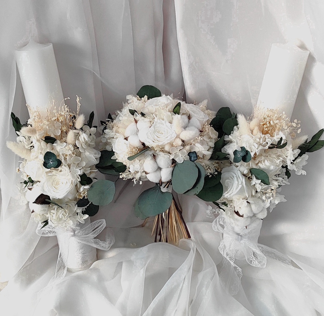 Set nunta - buchet de mireasa si lumanari realizat cu trandafiri criogenati, hortensie, eucalypt și măslin stabilizate - accesorii nuntă - buchet mireasă  - Artynos.ro