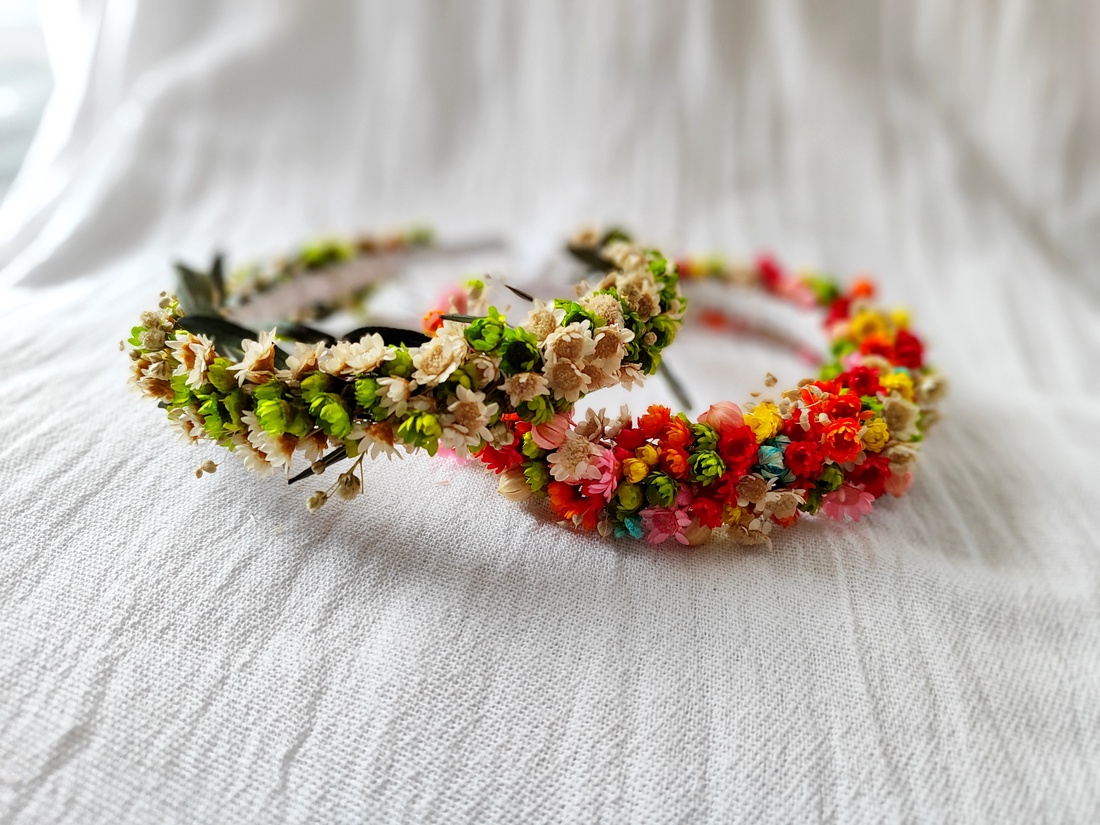 Coronite din flori criogenate si stabilizate pentru premiere/festivitate scoala/nunta - accesorii nuntă - ornamente de păr de nuntă - coroană de cap mireasă - Artynos.ro