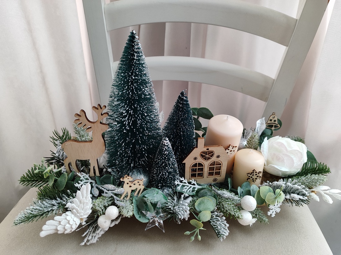 Aranjament, decorațiune  cu lumânări pentru masa de Craciun, cadou pentru cei dragi - crăciun - decorațiuni de crăciun de casă - decor pentru masă de crăciun - Artynos.ro