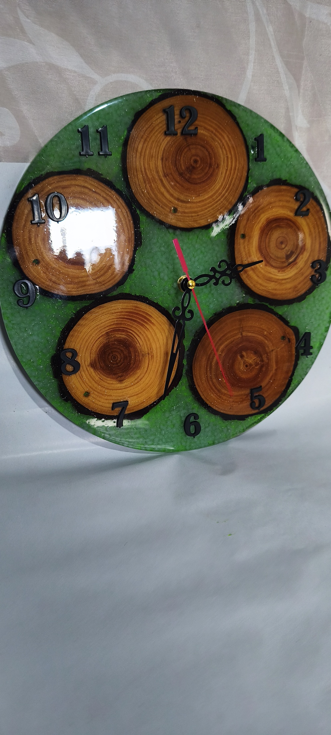 Ceas de perete  rustic din rasina epoxidicā - casă & stil de viață - decorațiuni de casă - decorațiuni de pereți - ceasuri de perete - Artynos.ro