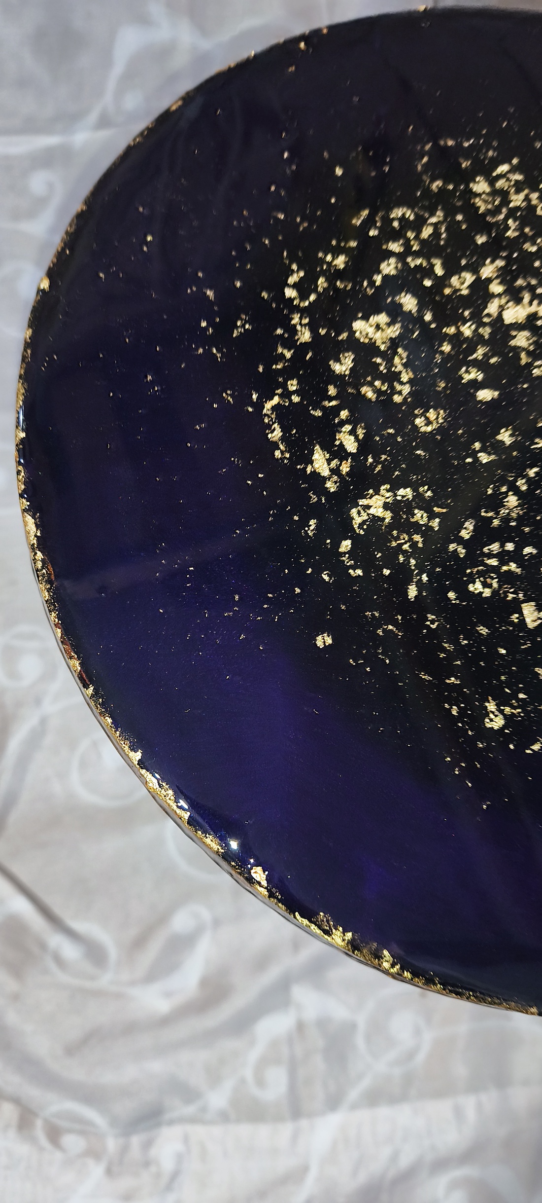 Masā din rāsina handmade - casă & stil de viață - accesorii pentru echipamente de bucătărie - accesorii de servire - măsuță servire - Artynos.ro