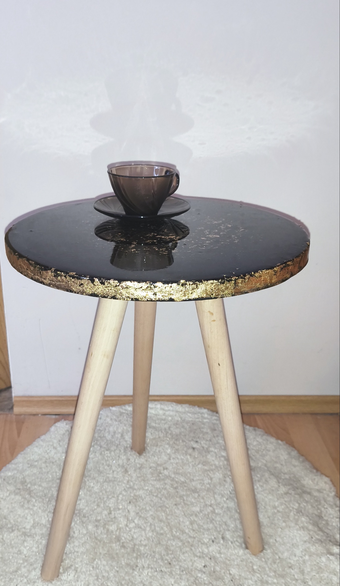 Masā din rāsina handmade - casă & stil de viață - echipamente de bucătărie - accesorii de servire - măsuță de servire - Artynos.ro