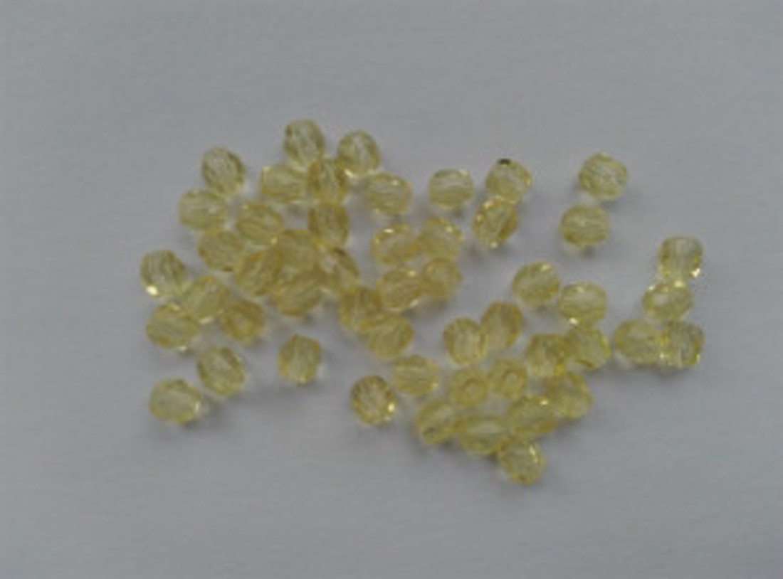 Mărgele cehe fațetate din sticlă - 4mm - 100 buc / pachet - galben pal - - Artynos.ro Mărgele cehe fațetate din sticlă - 4mm - 100 buc / pachet - galben pal - - Artynos.ro