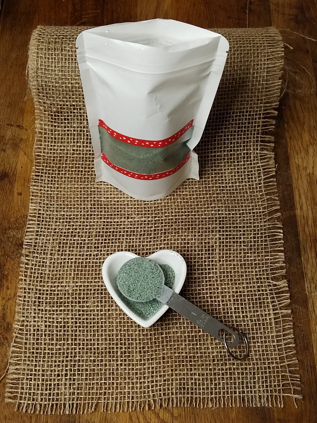 SĂRURI DE BAIE CU MAGNEZIU, RELAXANTE PENTRU PICIOARE - igienă și înfrumusețare - săpunuri și articole de igienă - sare și bombă de baie - Artynos.ro