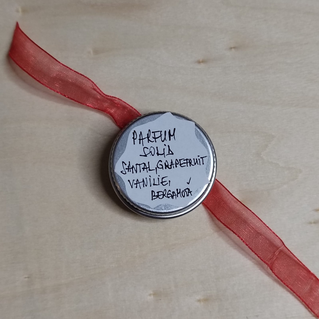 PARFUM SOLID 100% NATURAL CU ULEIURI ESENȚIALE - casă & stil de viață - accesorii de baie - sticlă de parfum - Artynos.ro