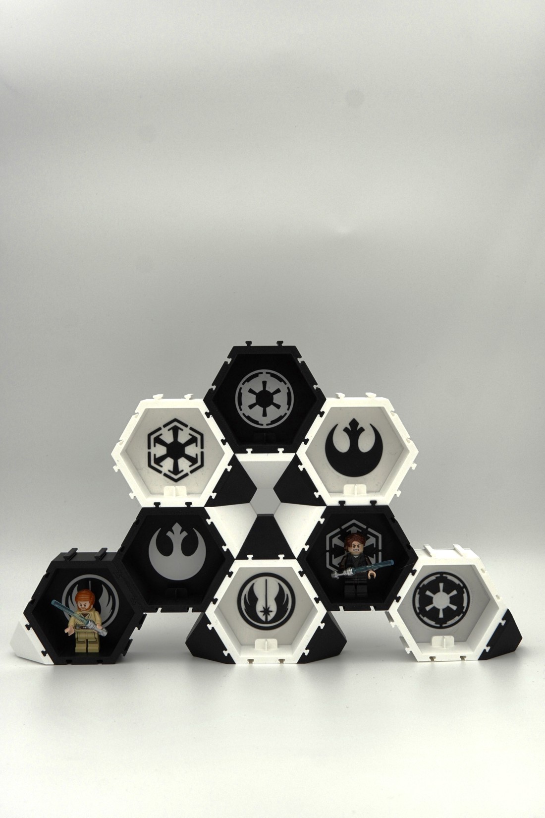 Suport modular LEGO pentru minifigurine (hexa) - casă & stil de viață - organizare & depozitare - cutie depozitare - Artynos.ro