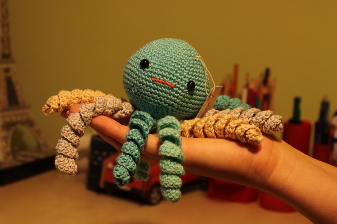 Octopus amigurumi figura verde - - Artynos.ro Octopus amigurumi figura verde - - Artynos.ro