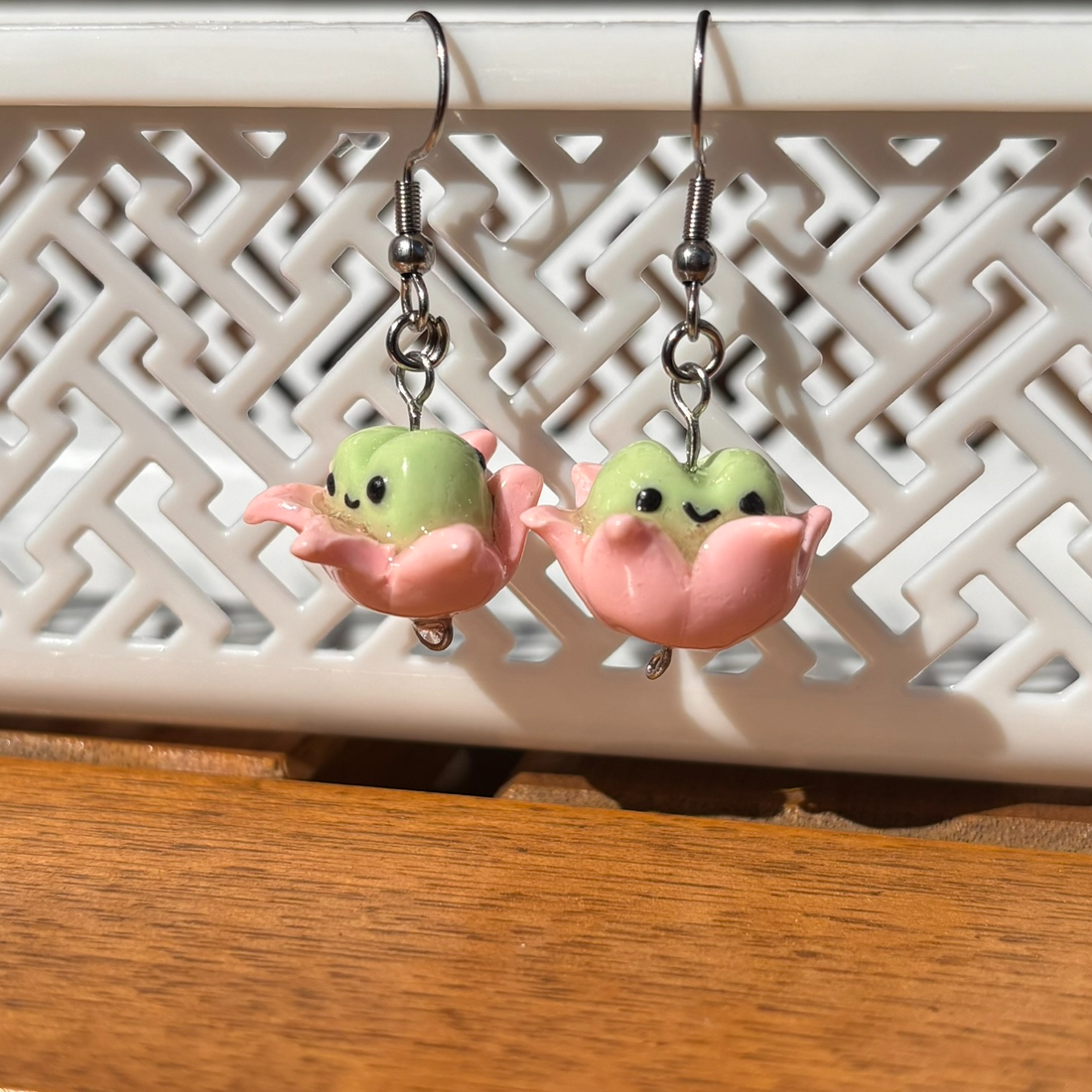 Cercei Broscuta - bijuterii - cercei - cercei cu figurine - Artynos.ro