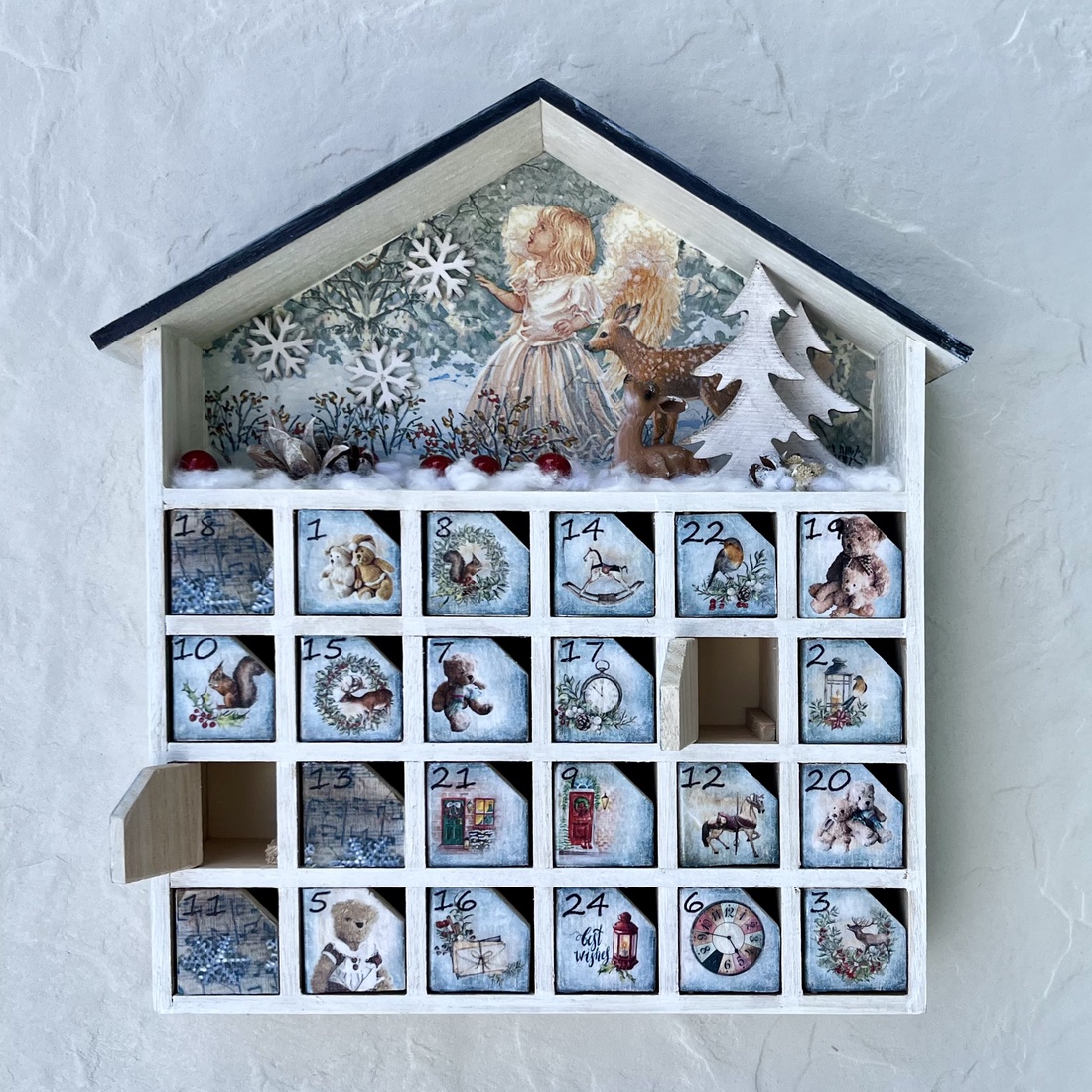Casă de Advent, calendar - Îngerașul - crăciun - decorațiuni de advent - calendar de advent - Artynos.ro