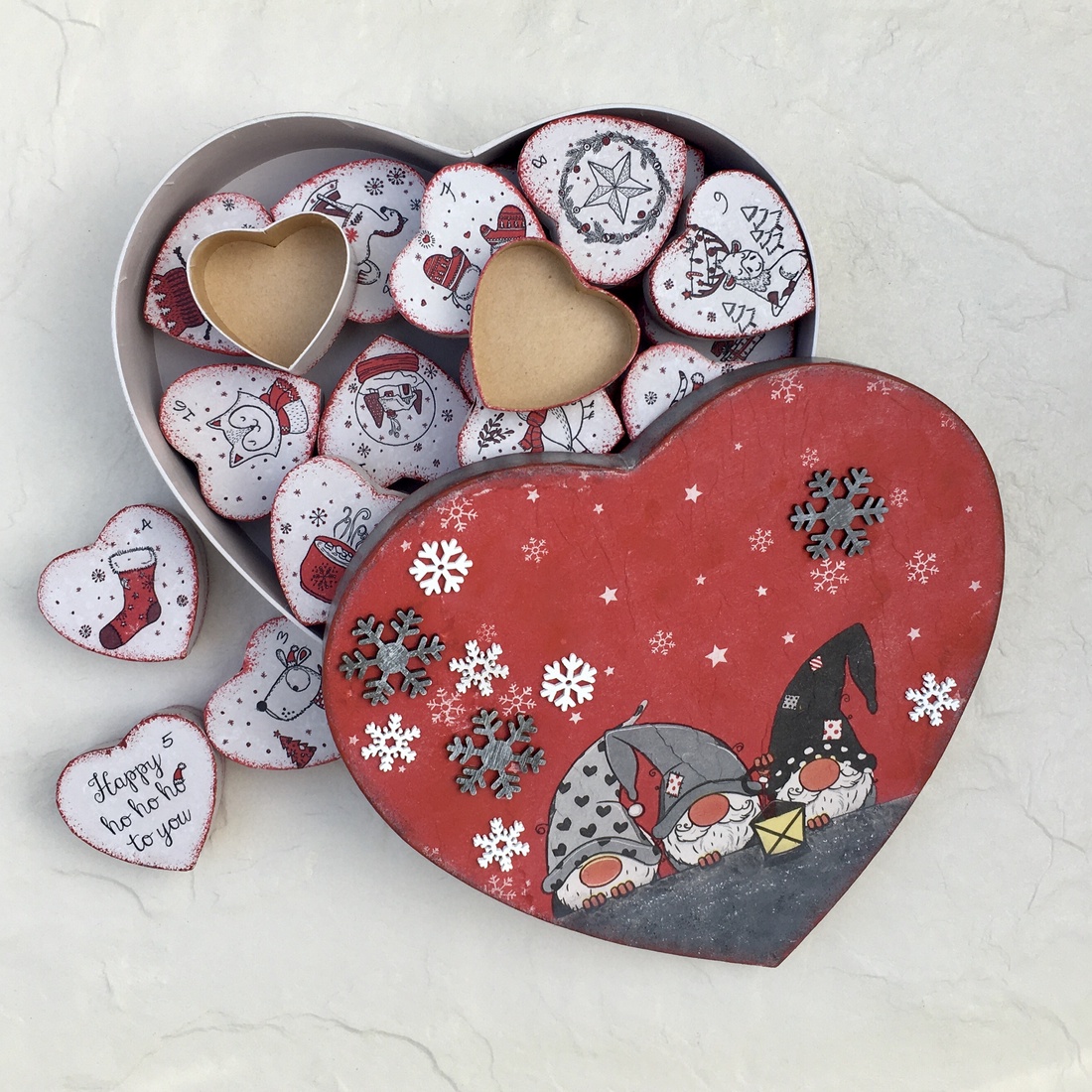 Calendarul Adventului, calendar, inimi  - crăciun - decorațiuni de advent - calendar de advent - Artynos.ro