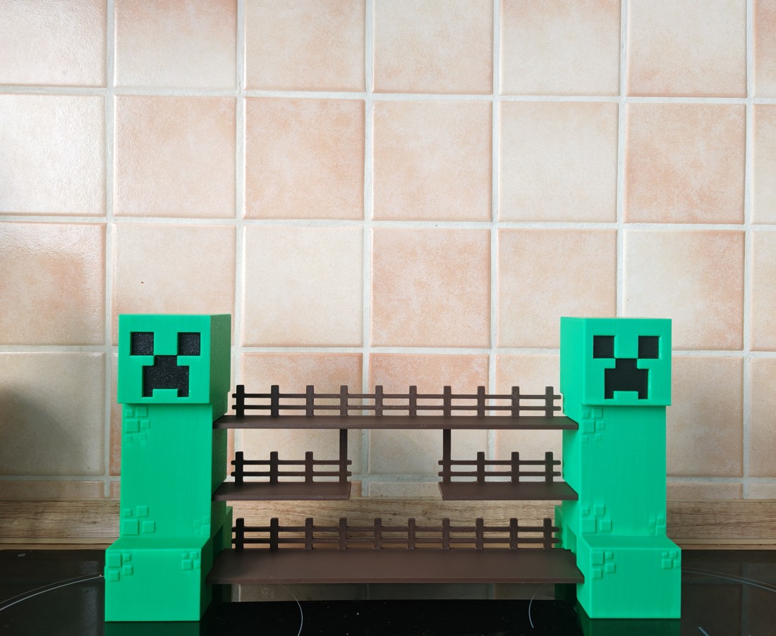 Suport pentru figurine Minecraft Kinder Joy -  - Artynos.ro