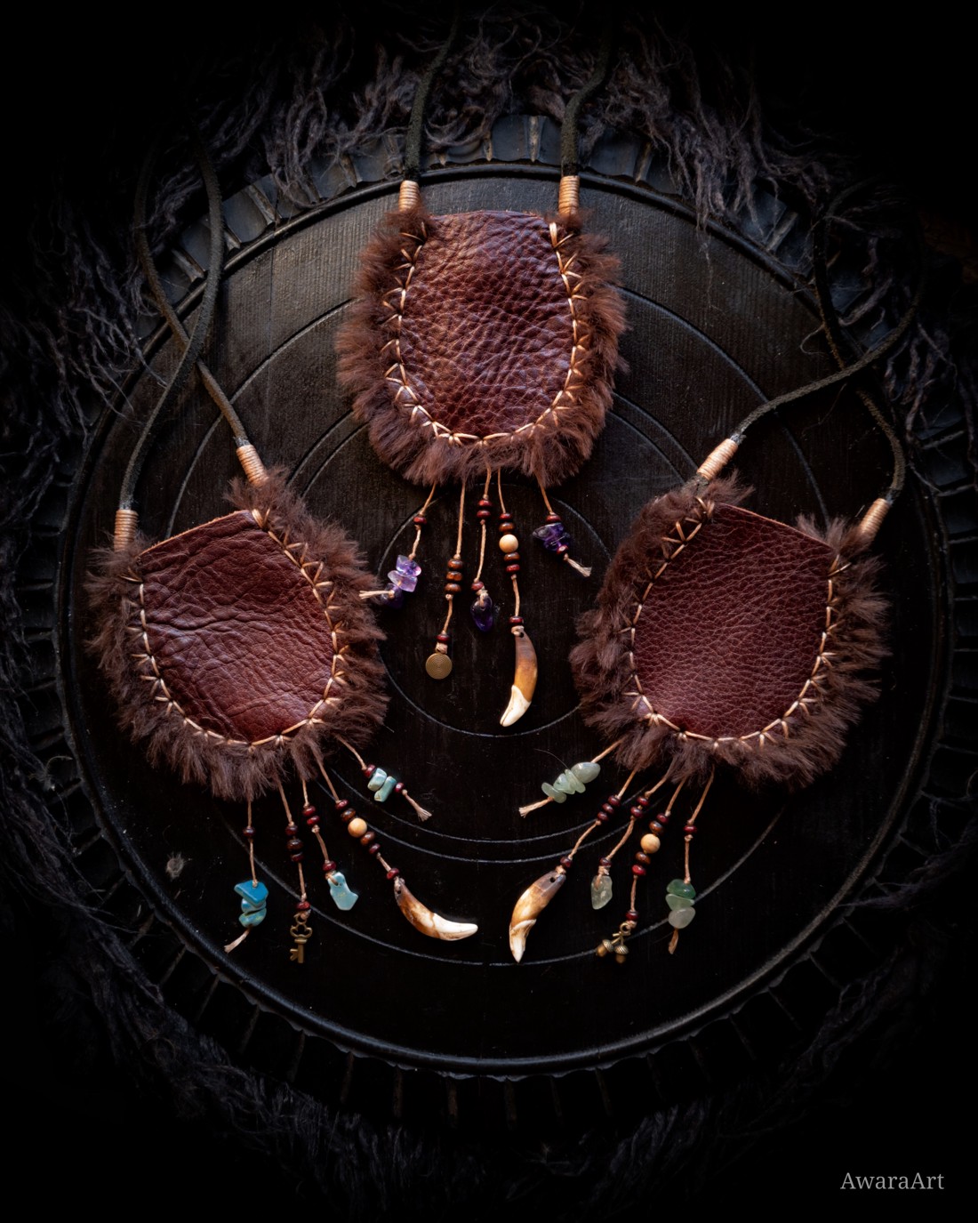 Paznic de suflet cu lopată, atârnat în jurul gâtului -  - Artynos.ro