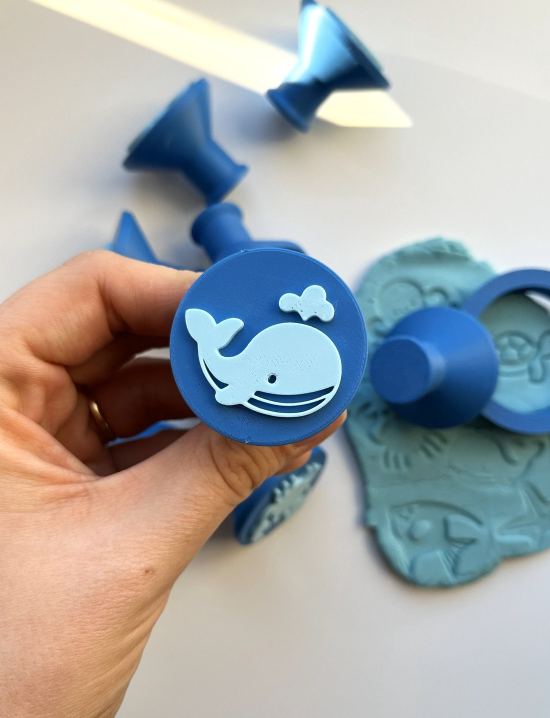 Set de ștampile și forme de prăjituri Animale marine din plastilină � balenă, caracatiță - jucării și echipamente pentru copii - puzzle, jocuri puzzle - puzzle cu forme - Artynos.ro