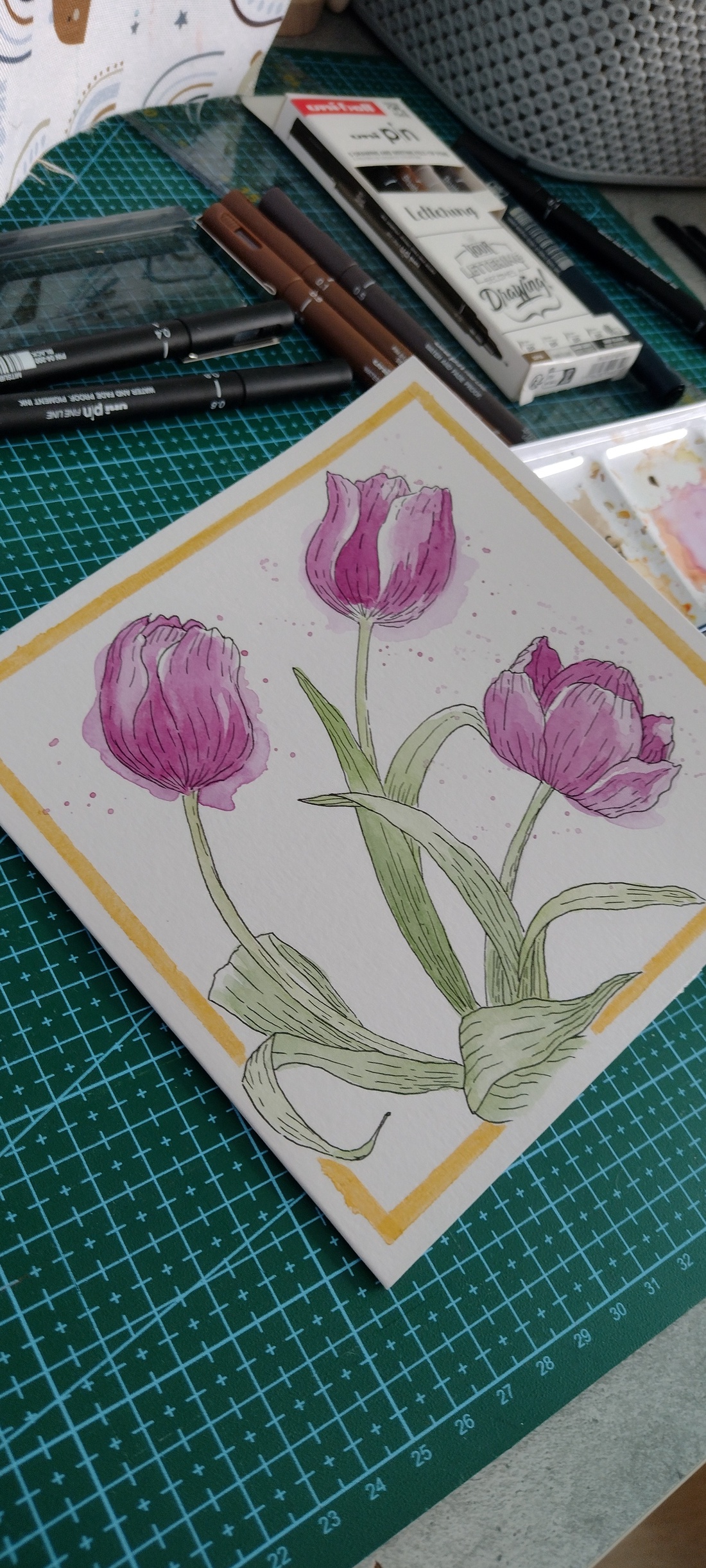 Felicitare pictata manual cu lalele - arte vizuale și accesorii  - picturi - acuarele picturi - Artynos.ro