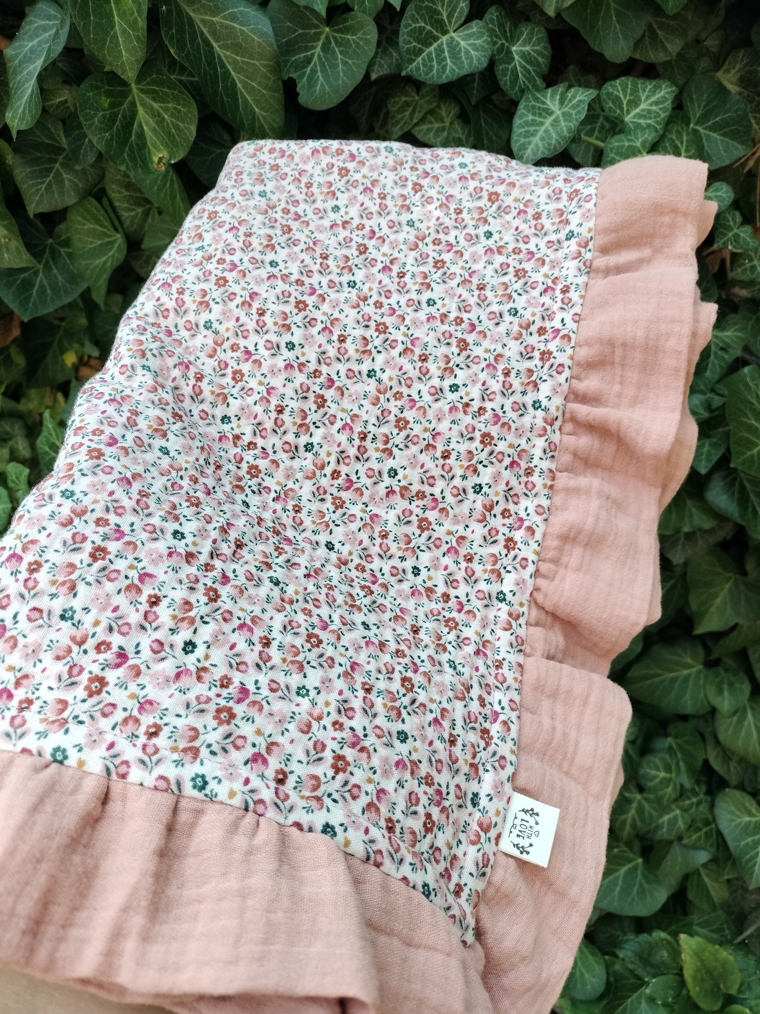 Paturica handmade din muselina  - jucării și echipamente pentru copii - jucării bebeluși - pături bebeluși - Artynos.ro