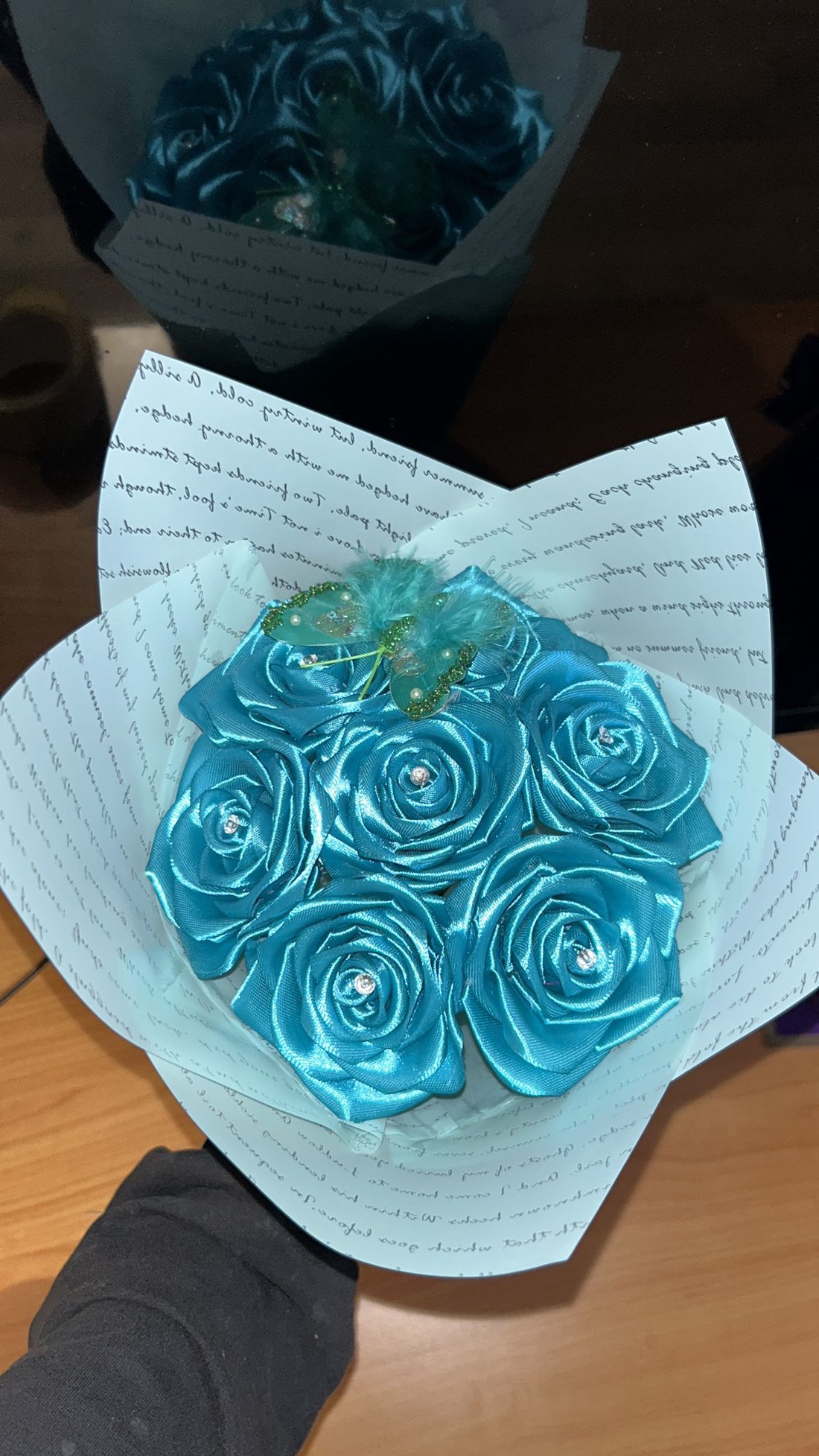 Buchet format din 7 trandafiri din satin  - casă & stil de viață - decorațiuni de casă - accesorii florale - buchete de flori - Artynos.ro