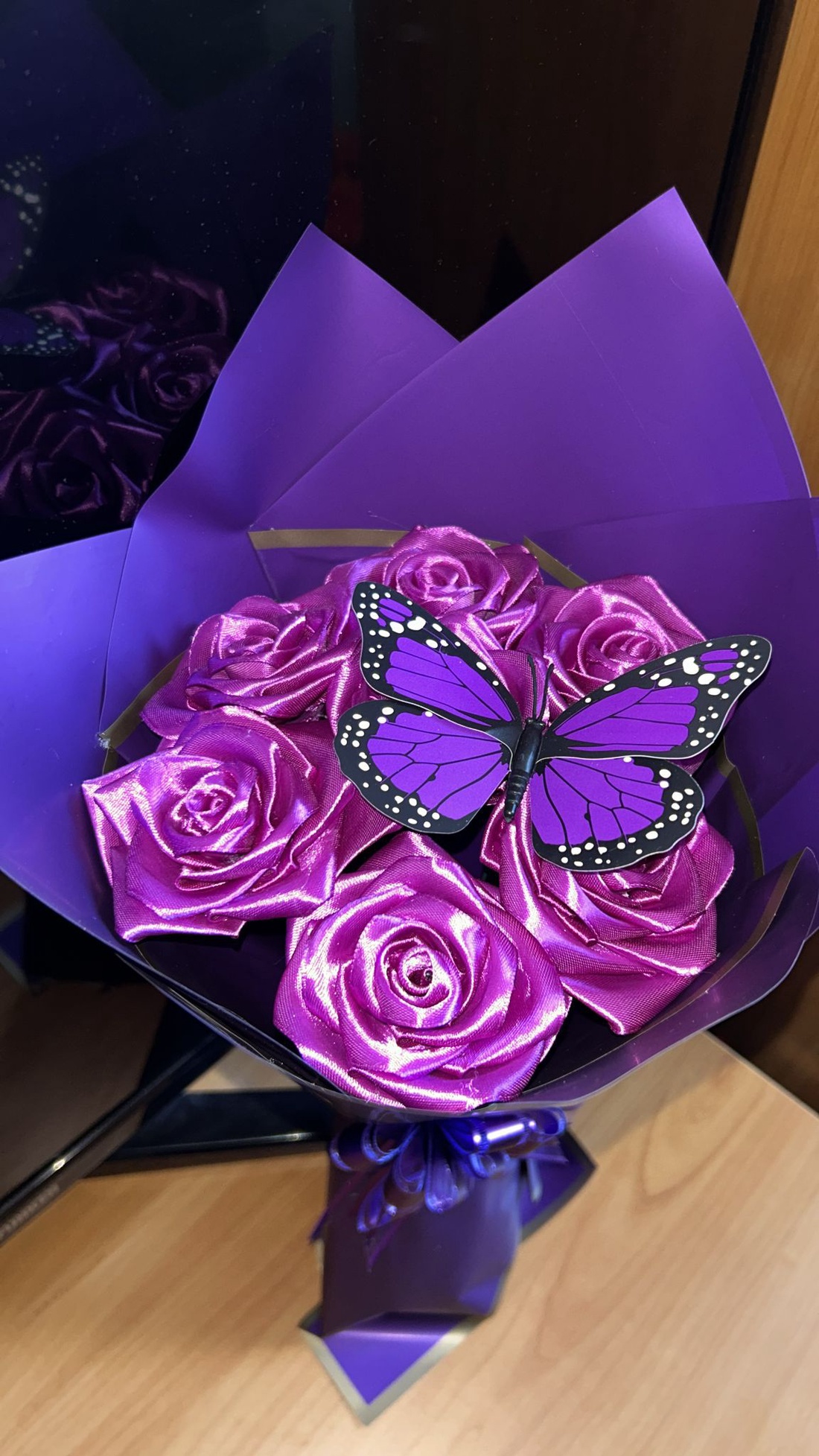 Buchet format din 7 trandafiri din satin  - casă & stil de viață - decorațiuni de casă - accesorii florale - buchete de flori - Artynos.ro