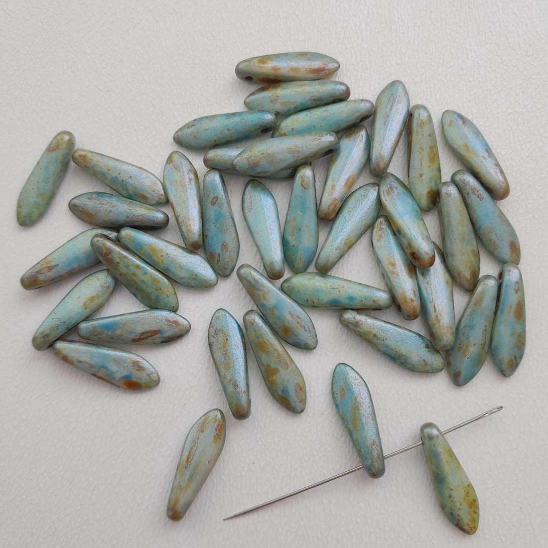 Perlă de sticlă cehă petală - 16 x 5,5 mm - 38 buc / pachet - - Artynos.ro Perlă de sticlă cehă petală - 16 x 5,5 mm - 38 buc / pachet - - Artynos.ro