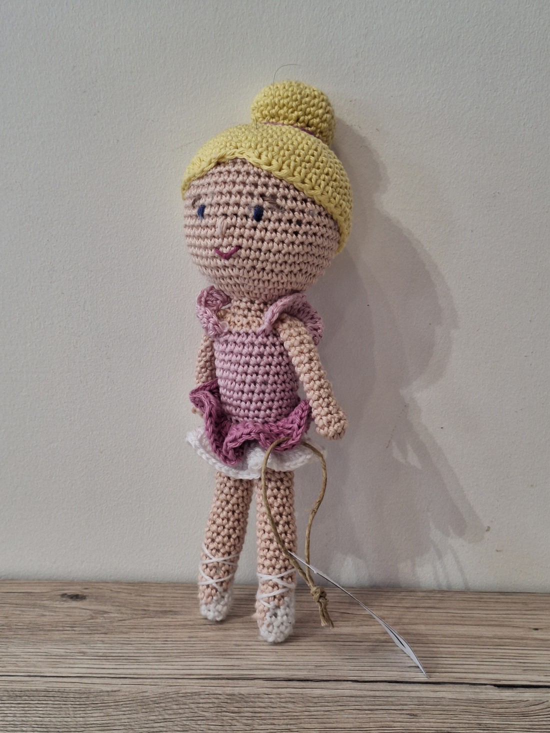Dorottya, balerină amigurumi -  - Artynos.ro