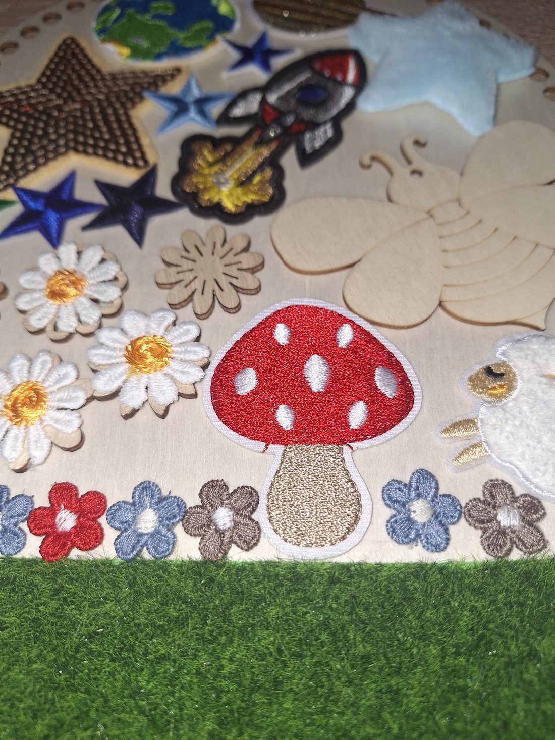 Covor senzorial/ panou Montessori handmade  - jucării și echipamente pentru copii - jocuri de gândire - jocuri de echilibru - Artynos.ro