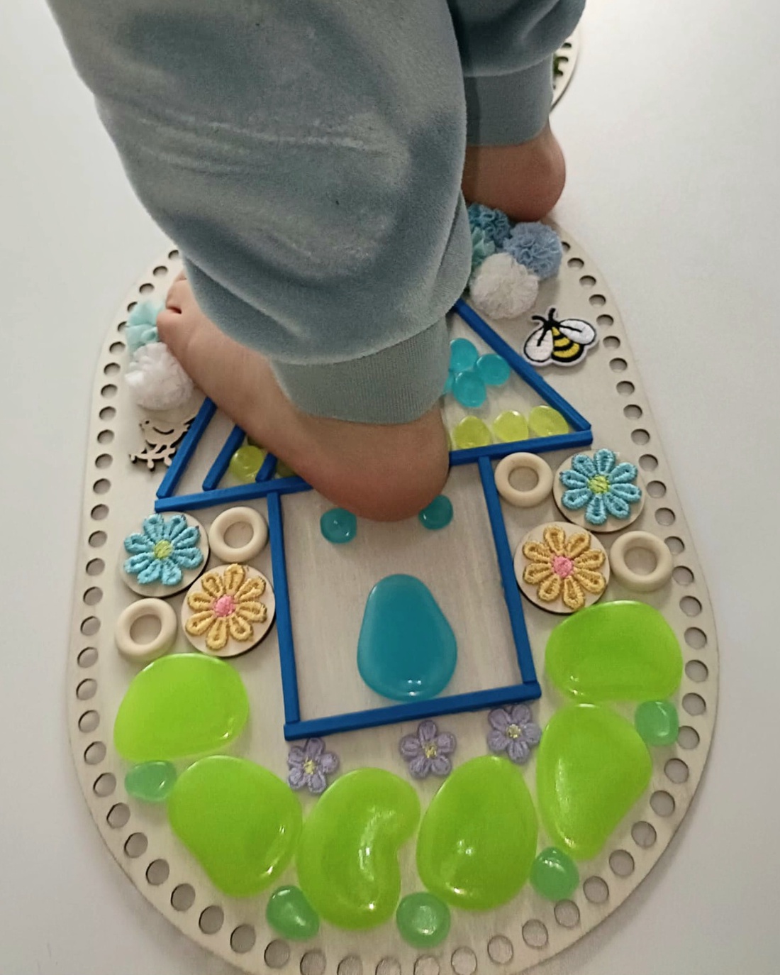 Covor senzorial/ panou Montessori handmade  - jucării și echipamente pentru copii - jocuri de gândire - jocuri de echilibru - Artynos.ro