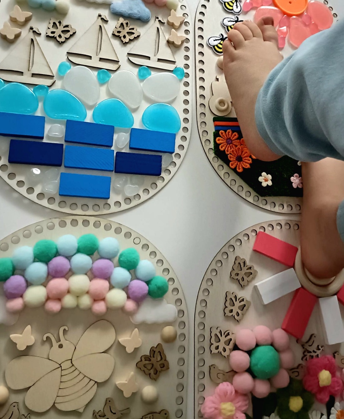 Covor senzorial/ panou Montessori handmade  - jucării și echipamente pentru copii - jocuri de gândire - jocuri de echilibru - Artynos.ro