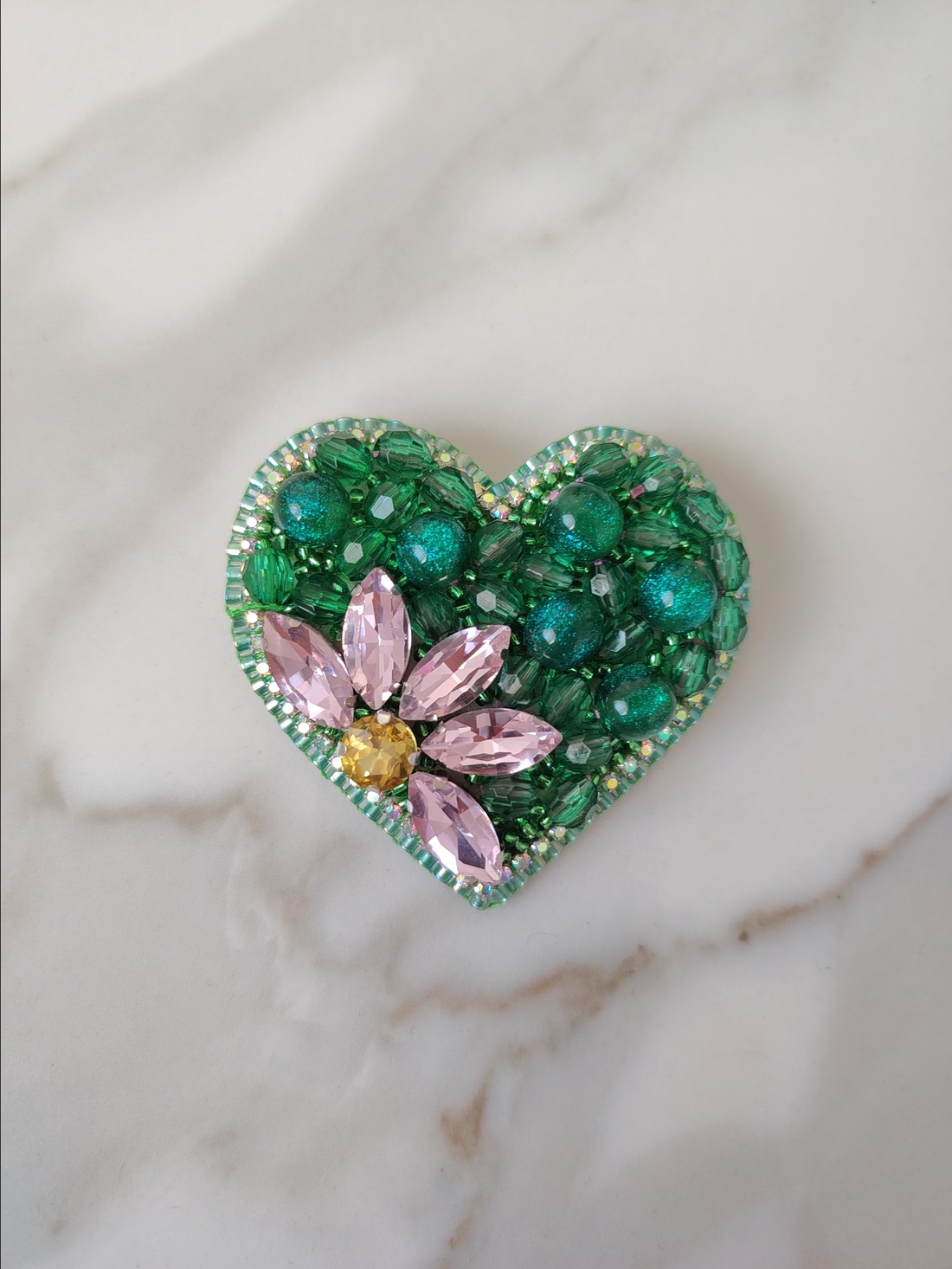Emerald Bloom - bijuterii - broșe - Artynos.ro