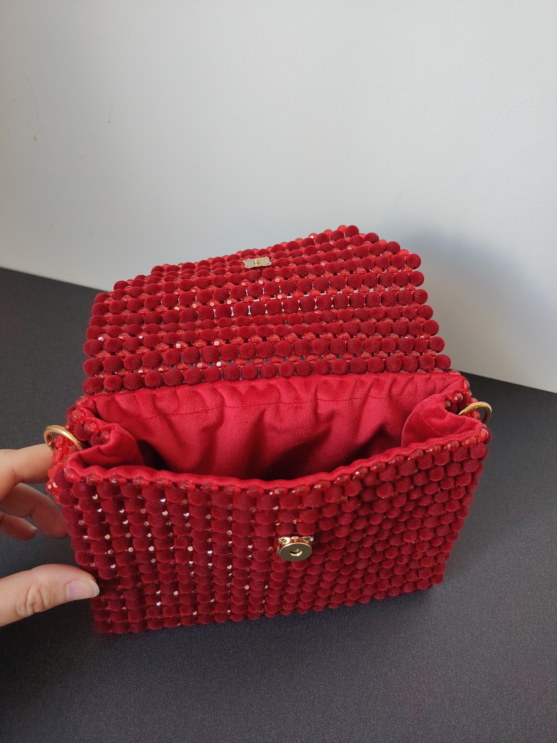 Red Velvet - genți și portofele - genți de mână și umăr - geantă casual - Artynos.ro