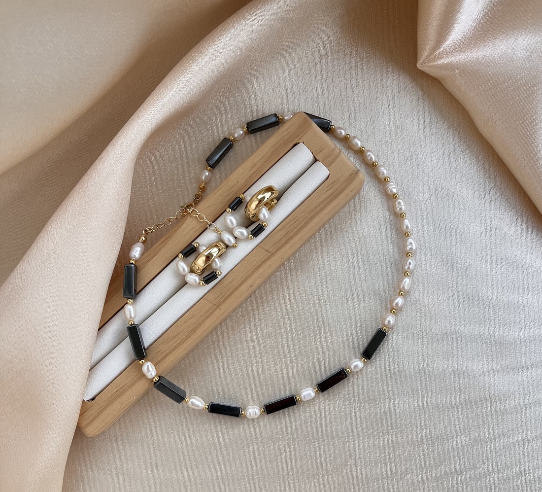 Set colier și cercei  - accesorii nuntă - bijuterii mireasă - set bijuterii de mireasă - Artynos.ro