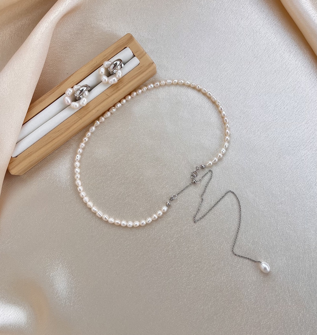 Set colier și cercei - accesorii nuntă - bijuterii mireasă - manșete nuntă și ace de cravată - Artynos.ro