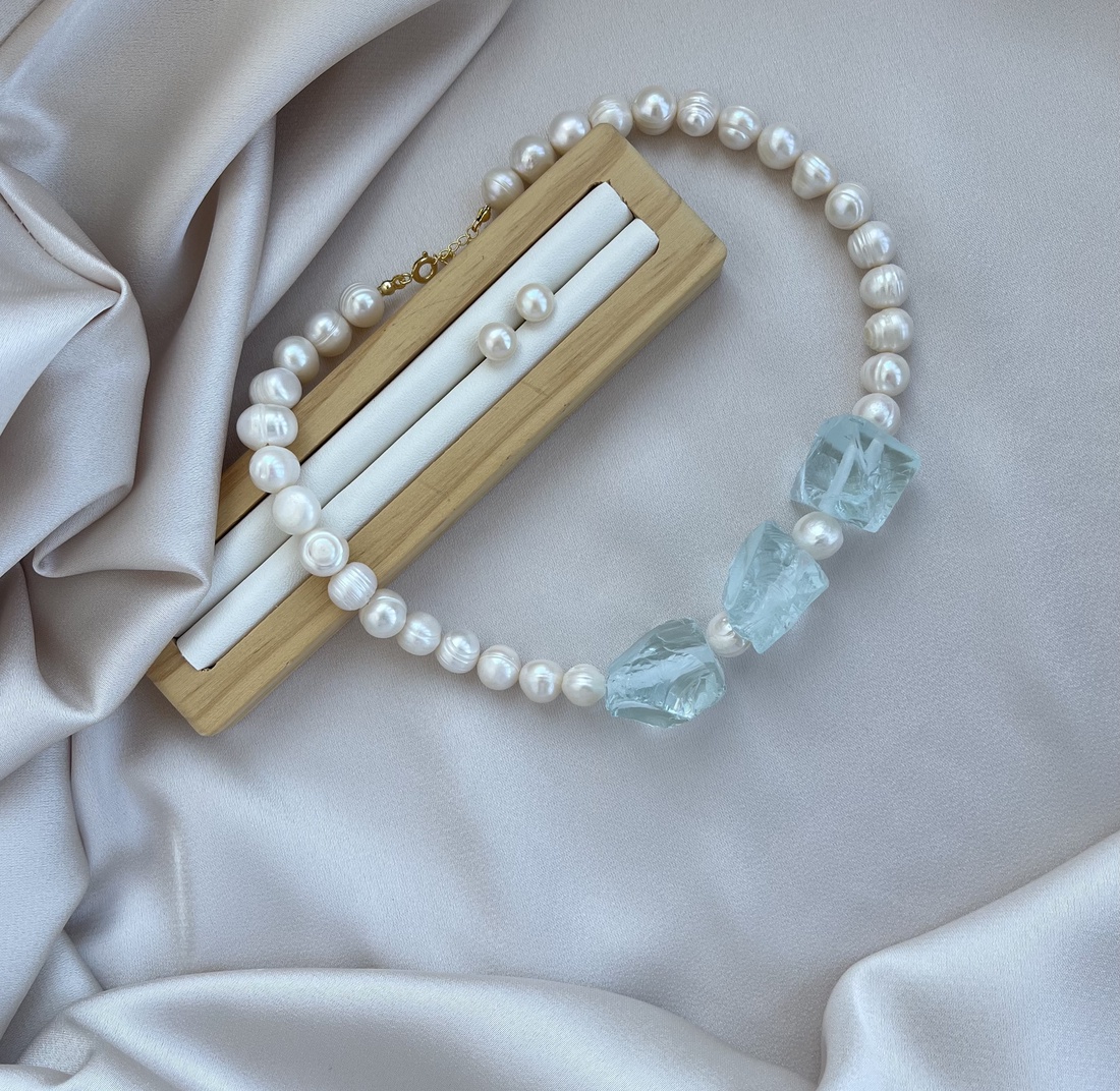 Set colier și cercei handmade - accesorii nuntă - bijuterii mireasă - manșete nuntă și ace de cravată - Artynos.ro