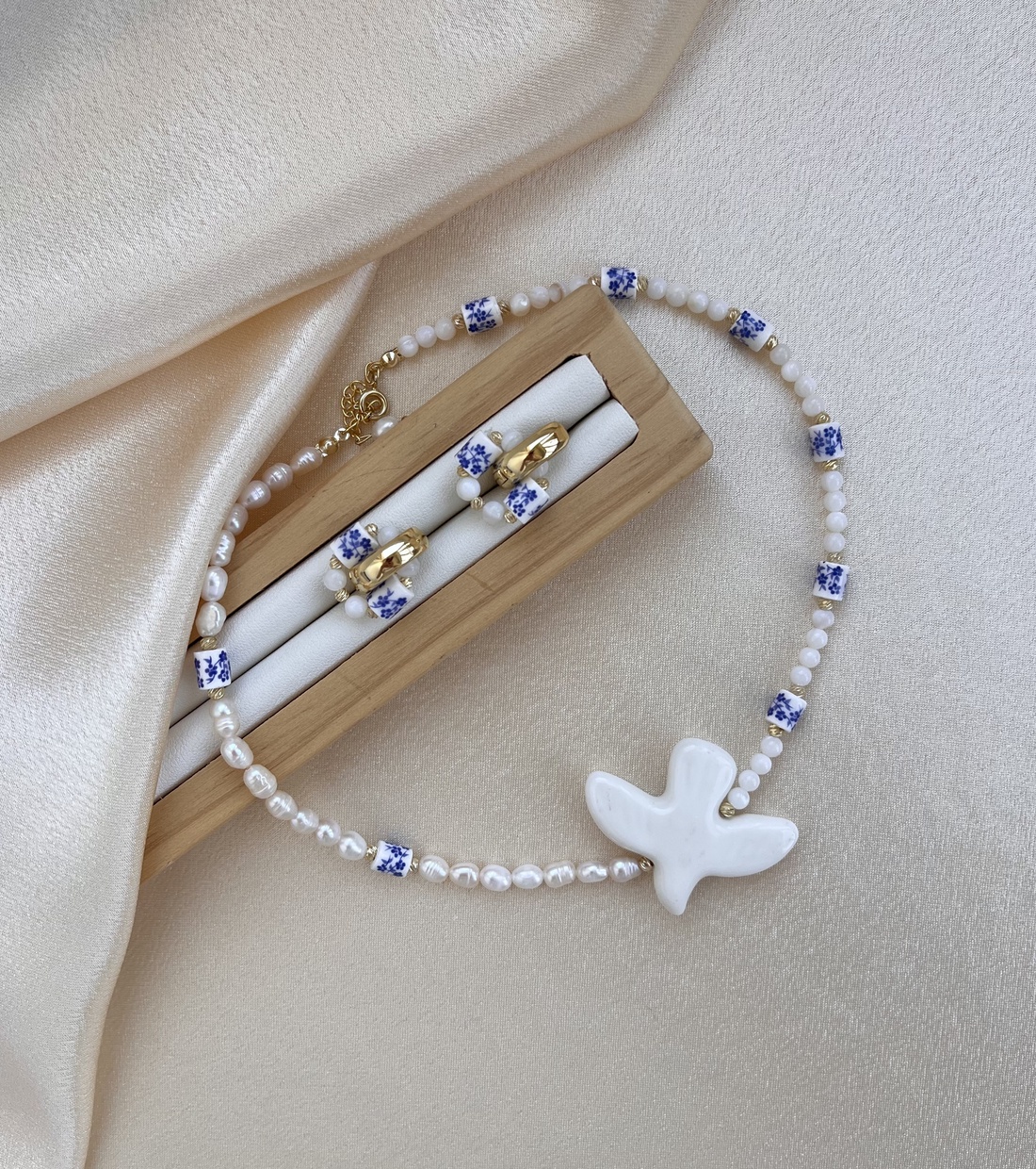 Set colier și cercei handmade - accesorii nuntă - bijuterii mireasă - set bijuterii de mireasă - Artynos.ro