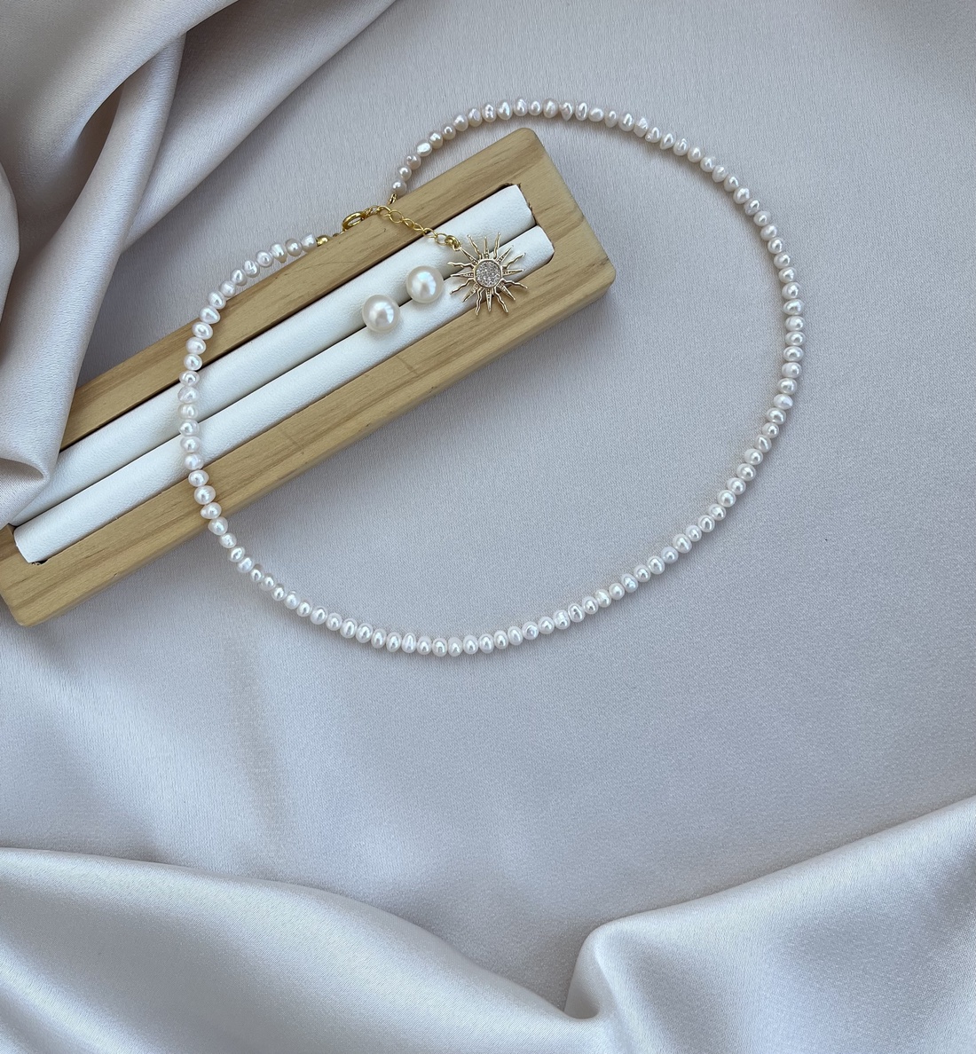 Set colier și cercei handmade - accesorii nuntă - bijuterii mireasă - set bijuterii de mireasă - Artynos.ro