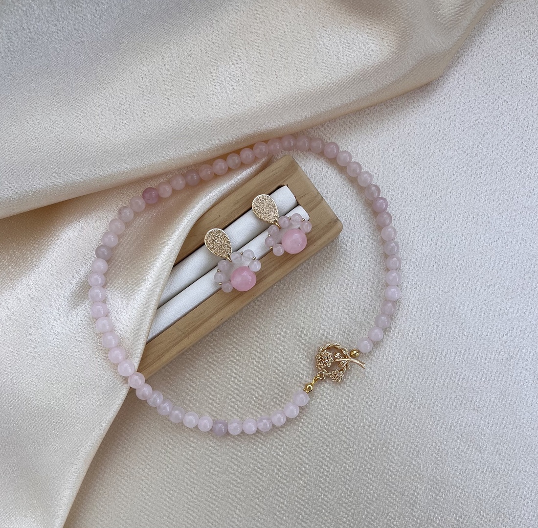 Set colier și cercei handmade - accesorii nuntă - bijuterii mireasă - set bijuterii de mireasă - Artynos.ro Set colier și cercei handmade - accesorii nuntă - bijuterii mireasă - set bijuterii de mireasă - Artynos.ro