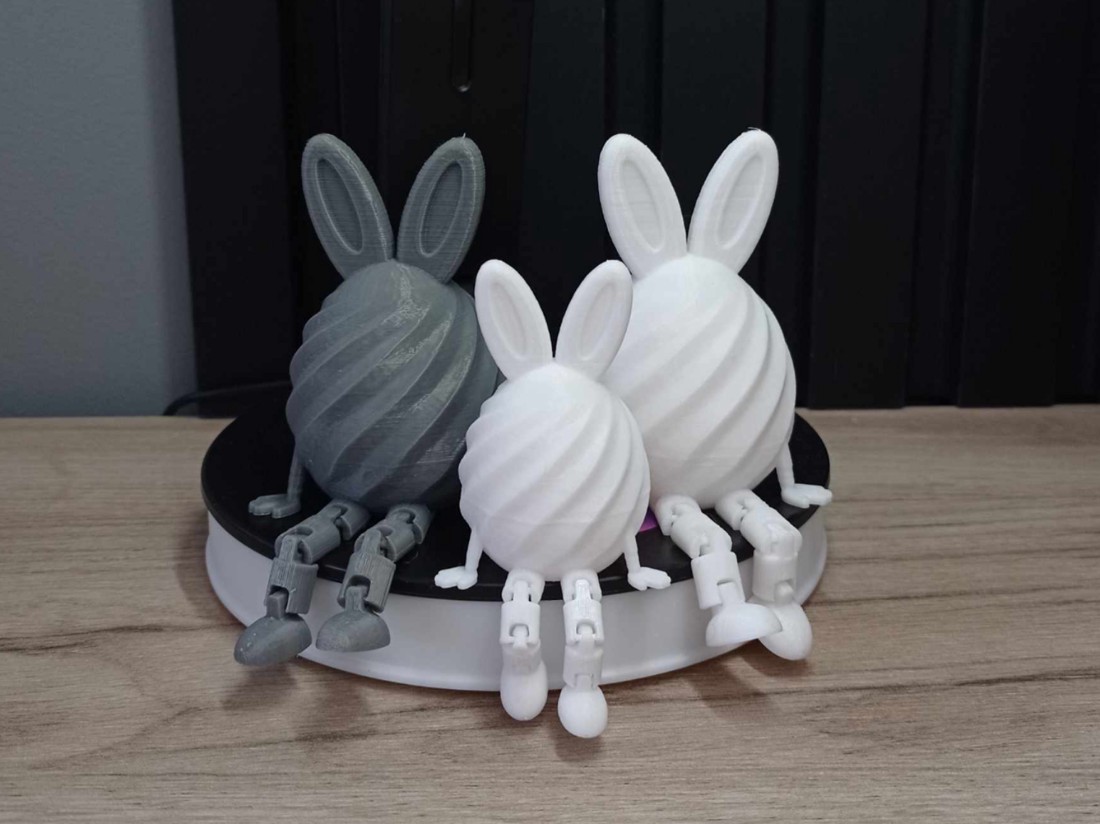 Iepuraș spiralat flexibil � Decorațiune de masă de Paște imprimată 3D - decor de sărbători - decorațiuni de paște - iepuraș de paște - Artynos.ro