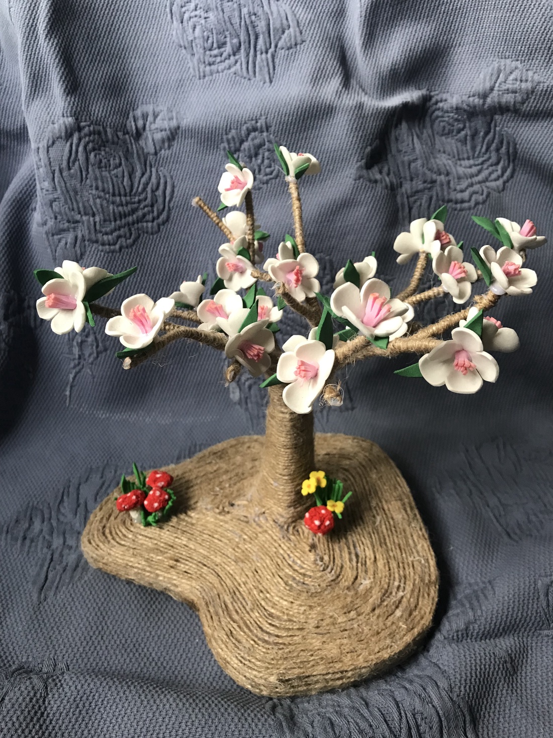 Copac cu flori - casă & stil de viață - accesorii pentru decorat casa - decorațiuni de masă și decorațiuni pentru rafturi - bonsai, bonsai boluri, bonsai copac - Artynos.ro Copac cu flori - casă & stil de viață - accesorii pentru decorat casa - decorațiuni de masă și decorațiuni pentru rafturi - bonsai, bonsai boluri, bonsai copac - Artynos.ro