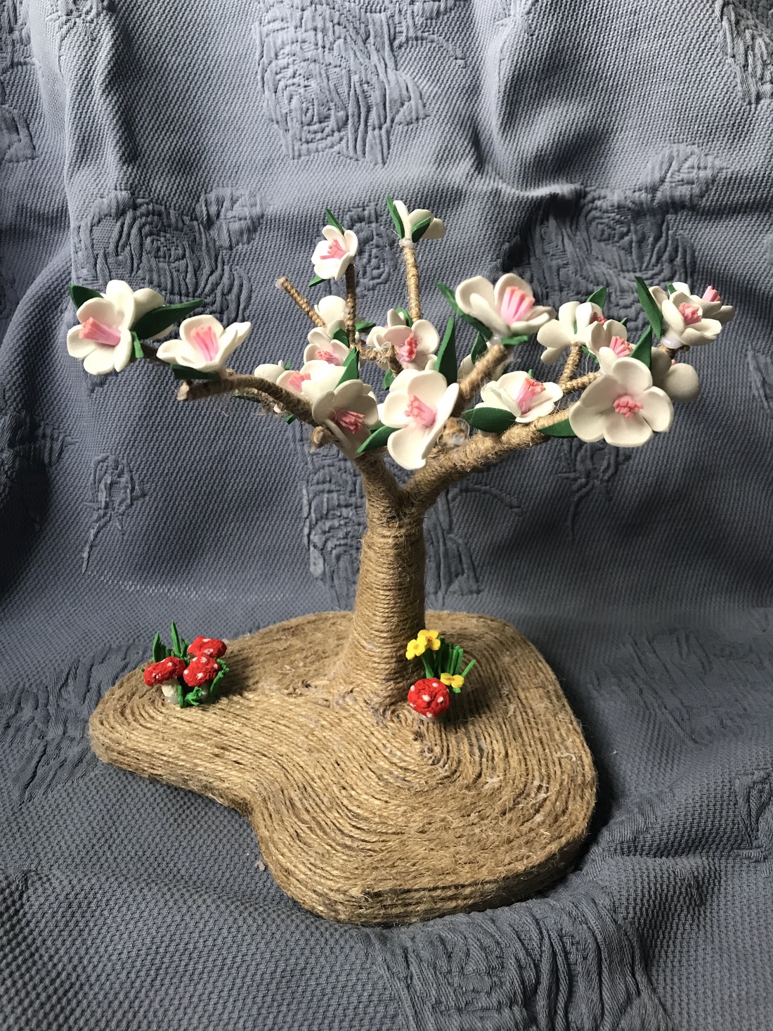 Copac cu flori - casă & stil de viață - accesorii pentru decorat casa - decorațiuni de masă și decorațiuni pentru rafturi - bonsai, bonsai boluri, bonsai copac - Artynos.ro Copac cu flori - casă & stil de viață - accesorii pentru decorat casa - decorațiuni de masă și decorațiuni pentru rafturi - bonsai, bonsai boluri, bonsai copac - Artynos.ro